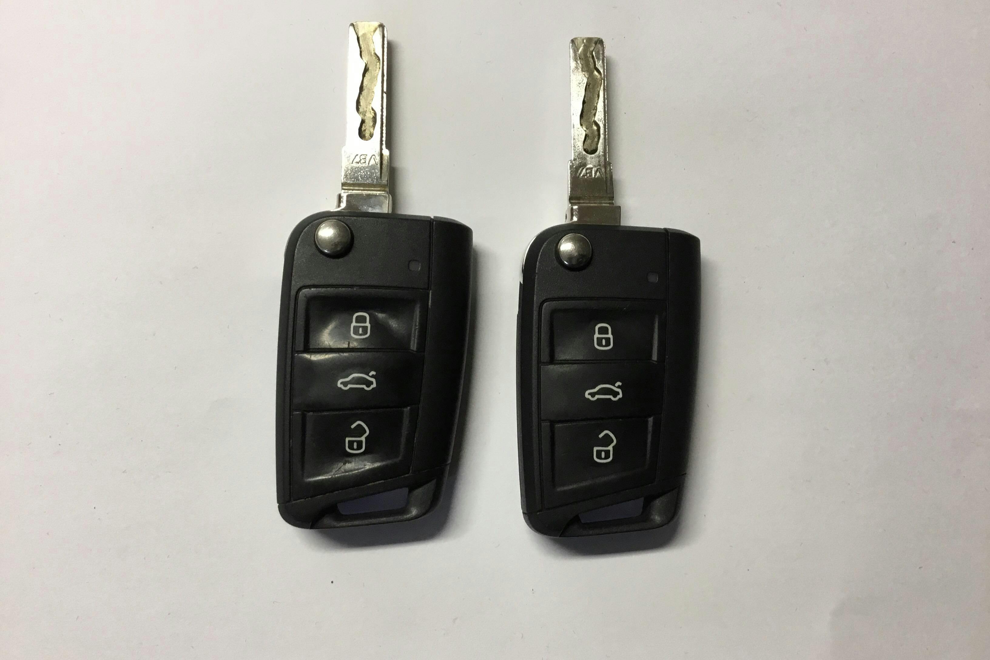 VW Golf VII 1.4 TGI BlueMotion Sportscombi (110hk) - 5 092 mil - Automat - vit - 2018