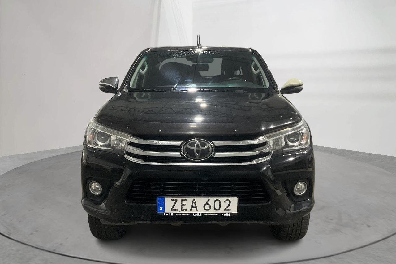 Toyota Hilux 2.4 D 4WD (150hk) - 16 933 mil - Automat - svart - 2018