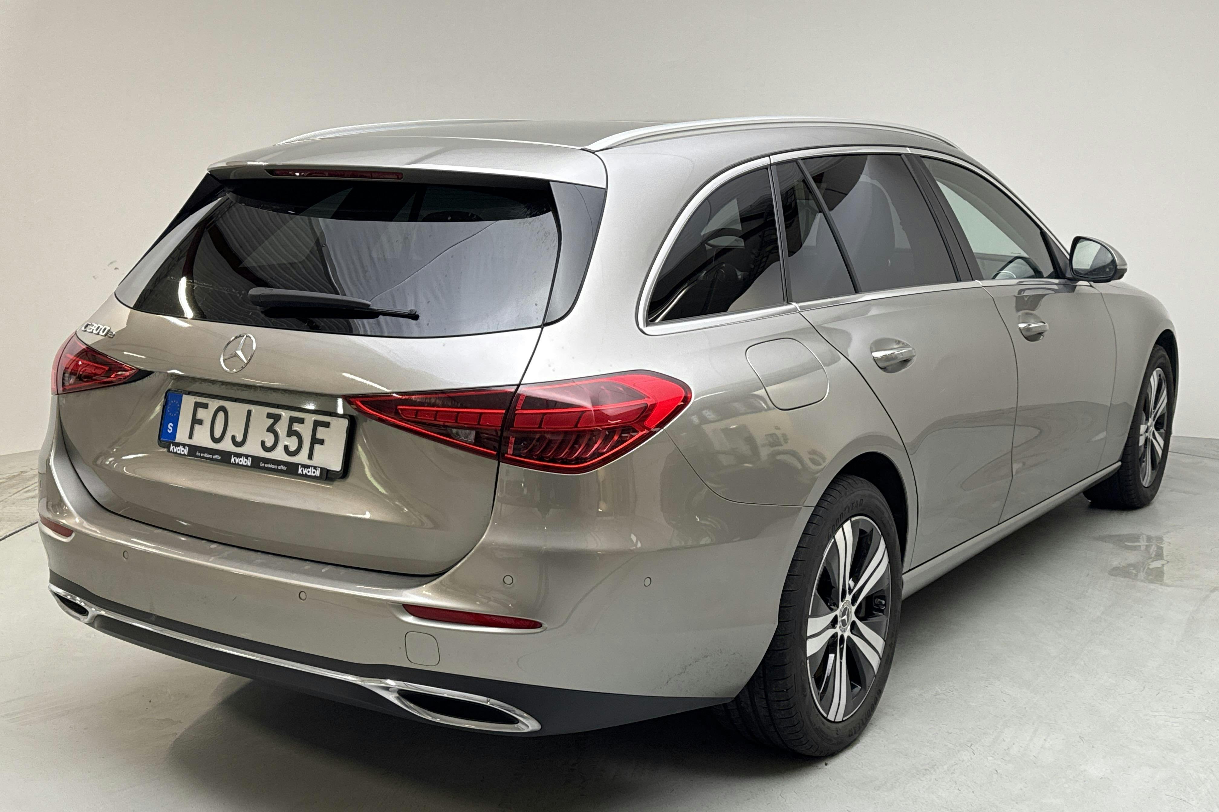 Mercedes C 300 e Kombi S206 (333hk) - 3 693 mil - Automat - silver - 2023