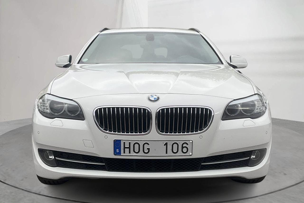 BMW 520d Touring, F11 (184hk) - 13 752 mil - Automat - vit - 2012