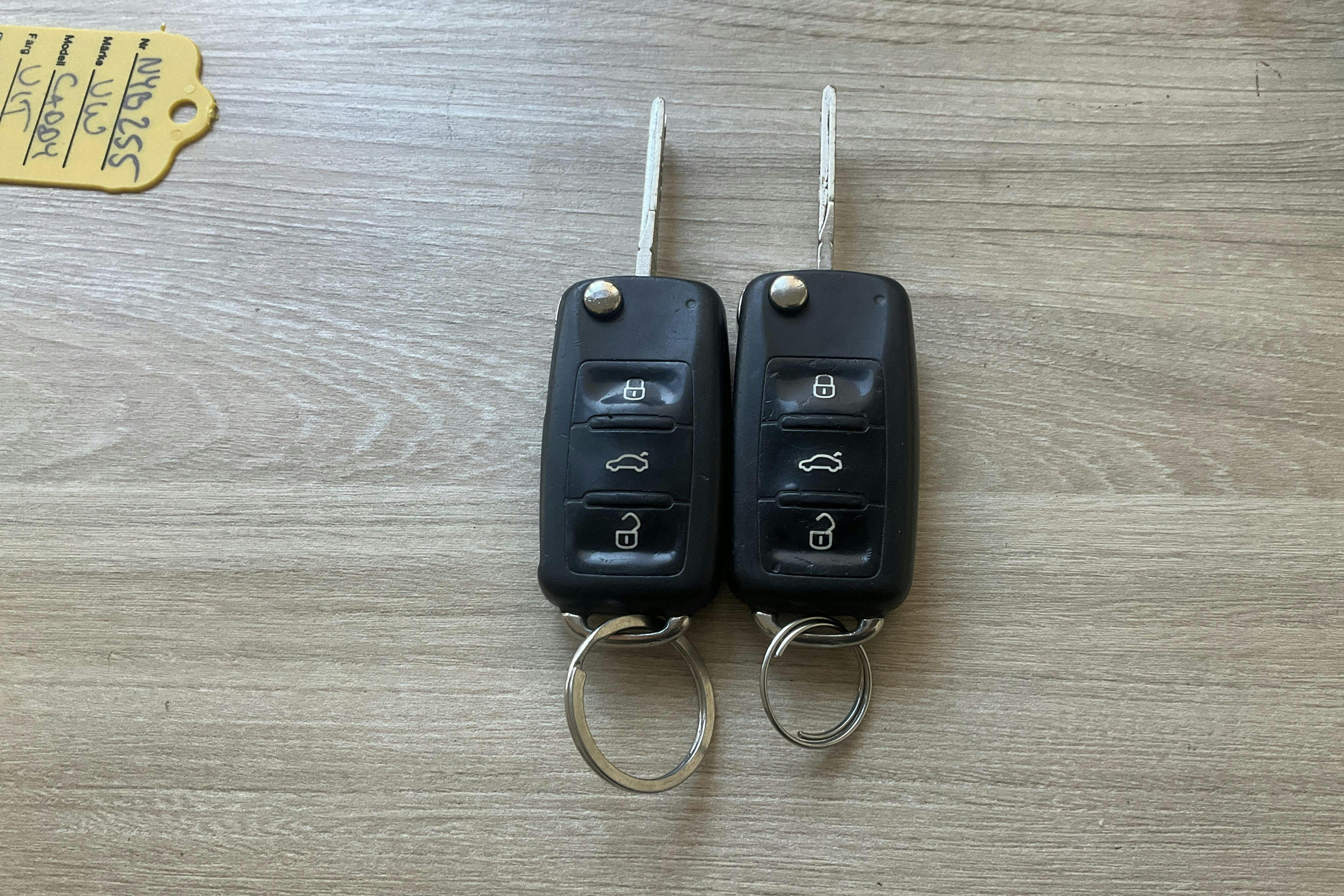 VW Caddy 1.6 TDI Maxi Skåp (102hk) - 20 346 mil - Manuell - vit - 2014