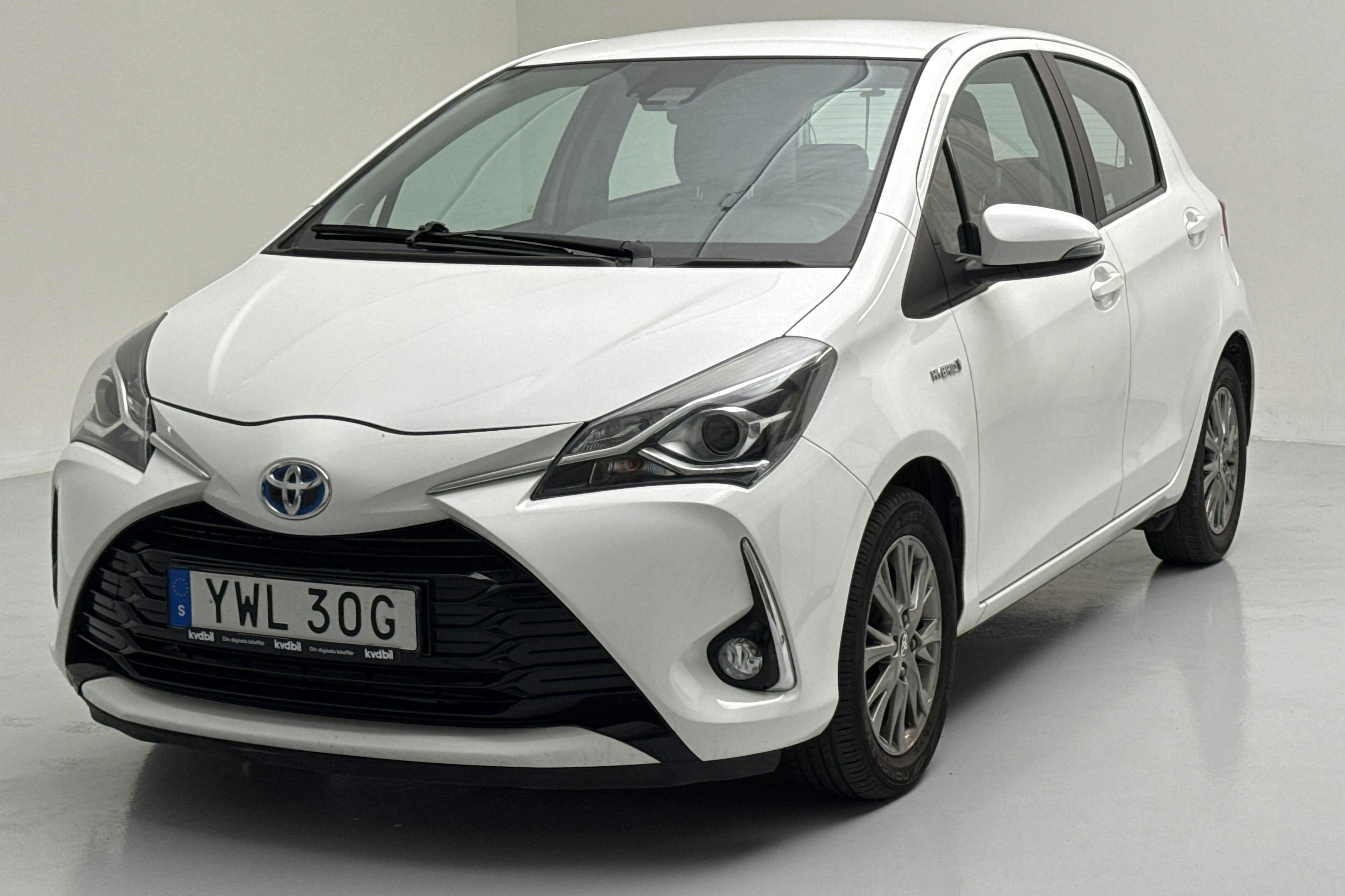 Toyota Yaris 1.5 Hybrid 5dr (101hk) - 11 806 mil - Automat - vit - 2020
