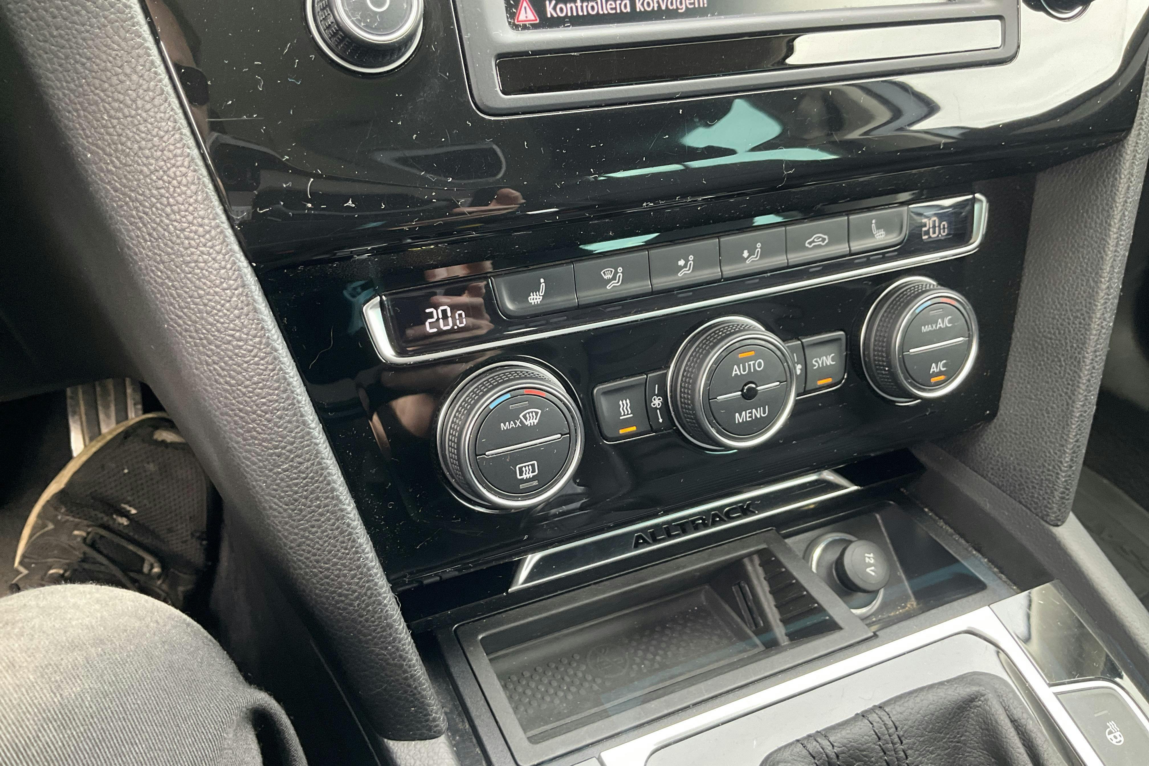 VW Passat Alltrack 2.0 TDI 4MOTION (190hk) - 19 811 mil - Automat - silver - 2017