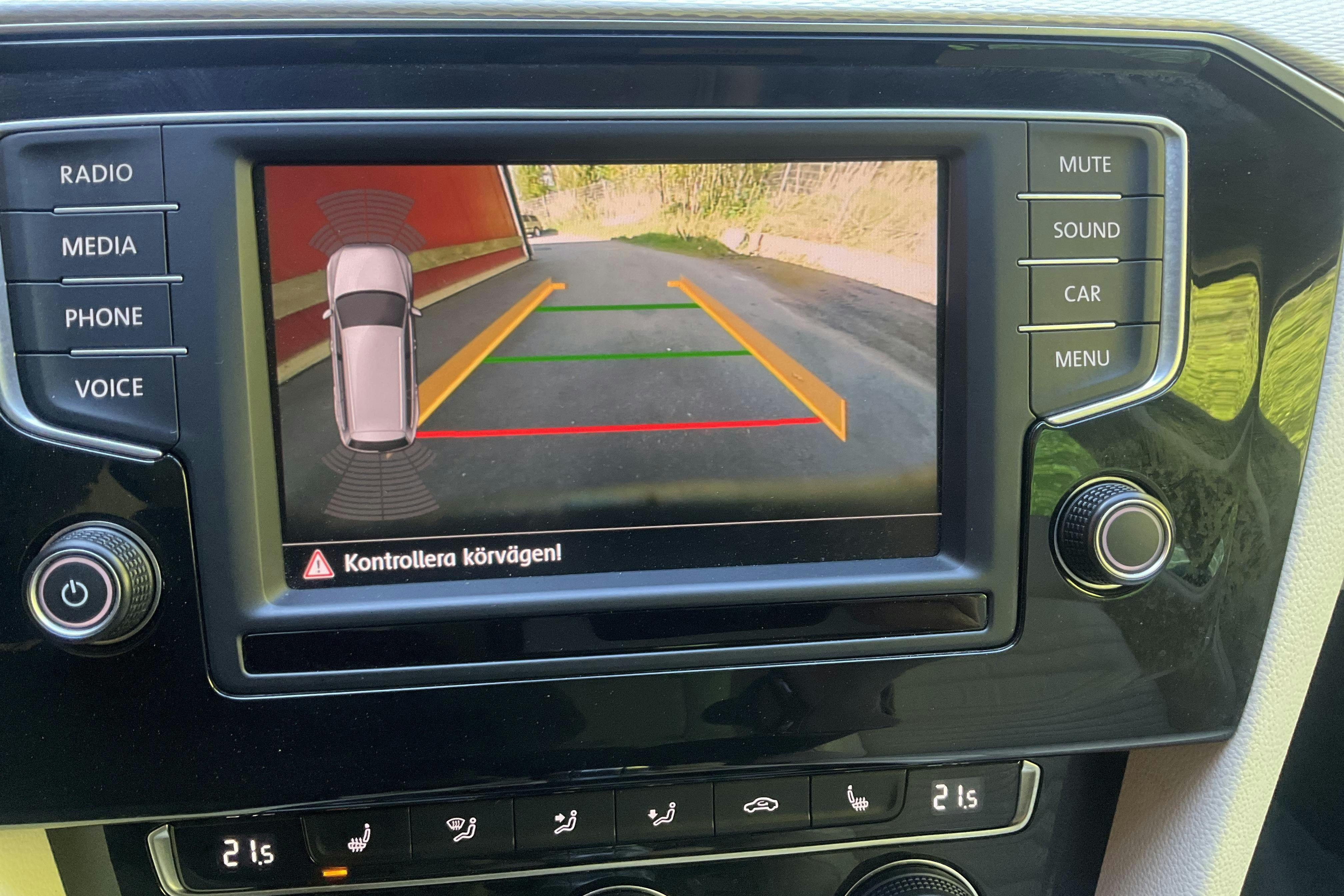 VW Passat 1.4 Plug-in-Hybrid Sportscombi (218hk) - 14 210 mil - Automat - blå - 2017