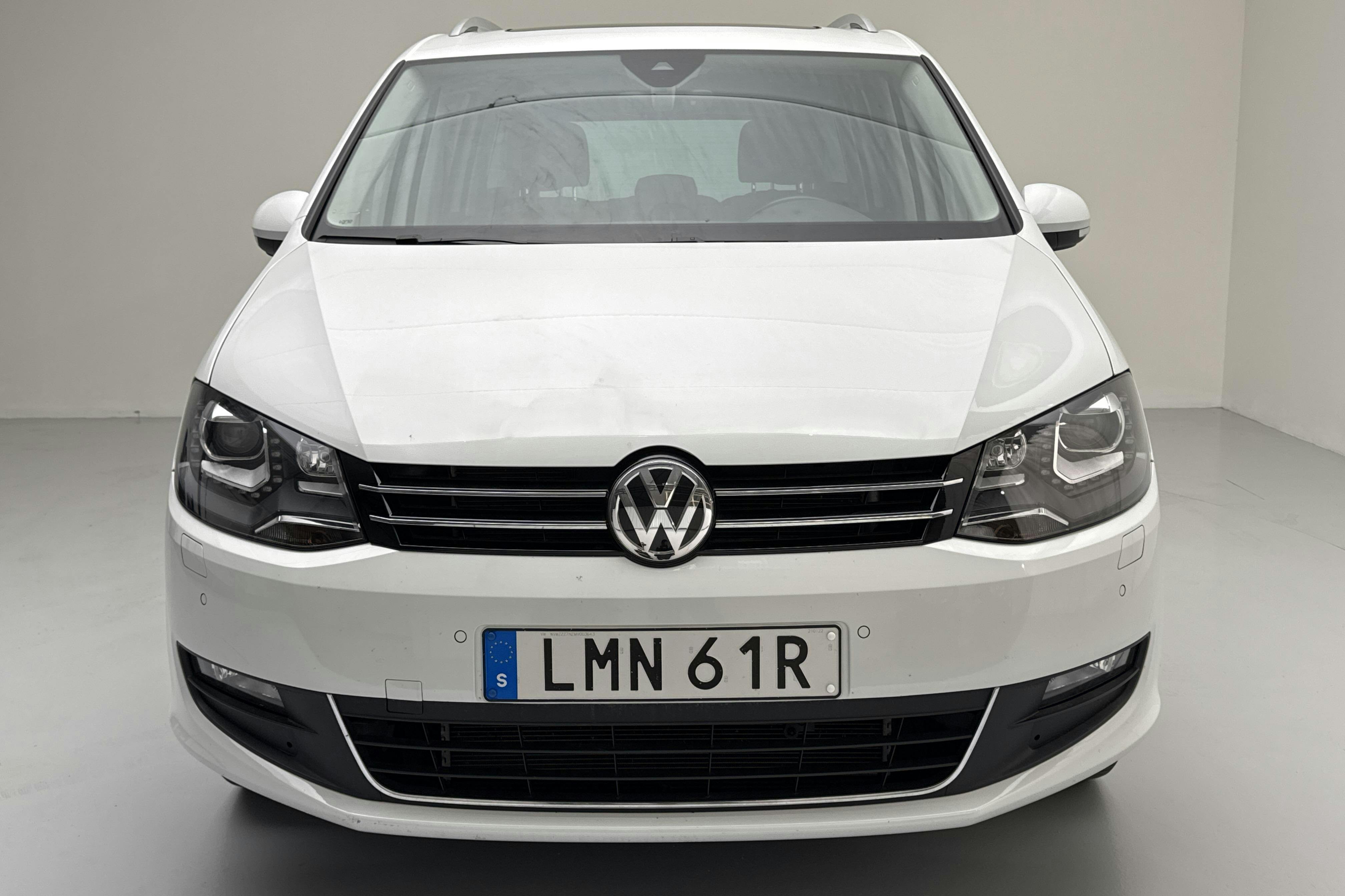 VW Sharan 1.4 TSI (150hk) - 5 868 mil - Automat - vit - 2021