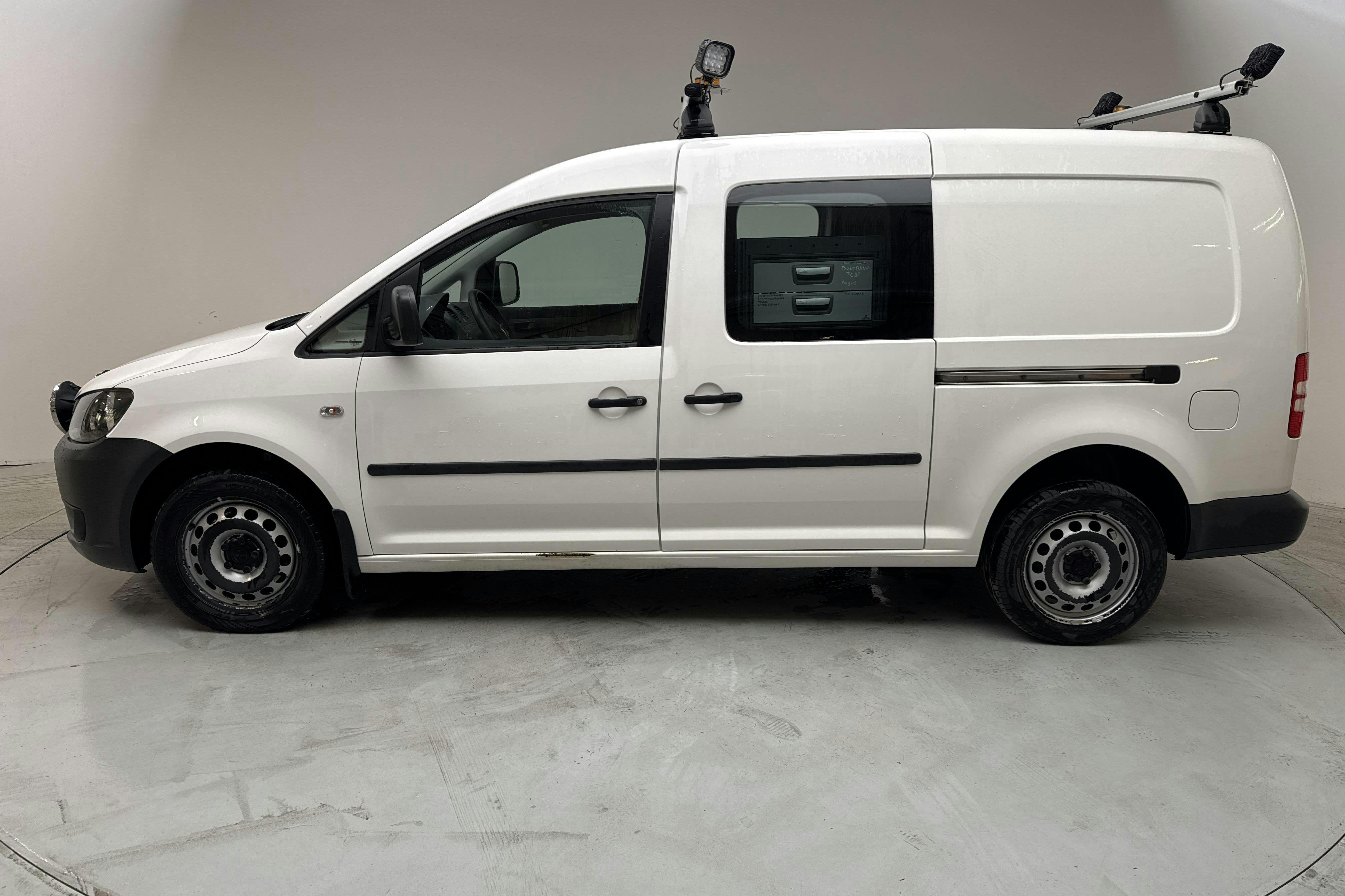 VW Caddy 2.0 TDI Maxi Skåp 4-motion (140hk) - 7 643 mil - Automat - vit - 2014