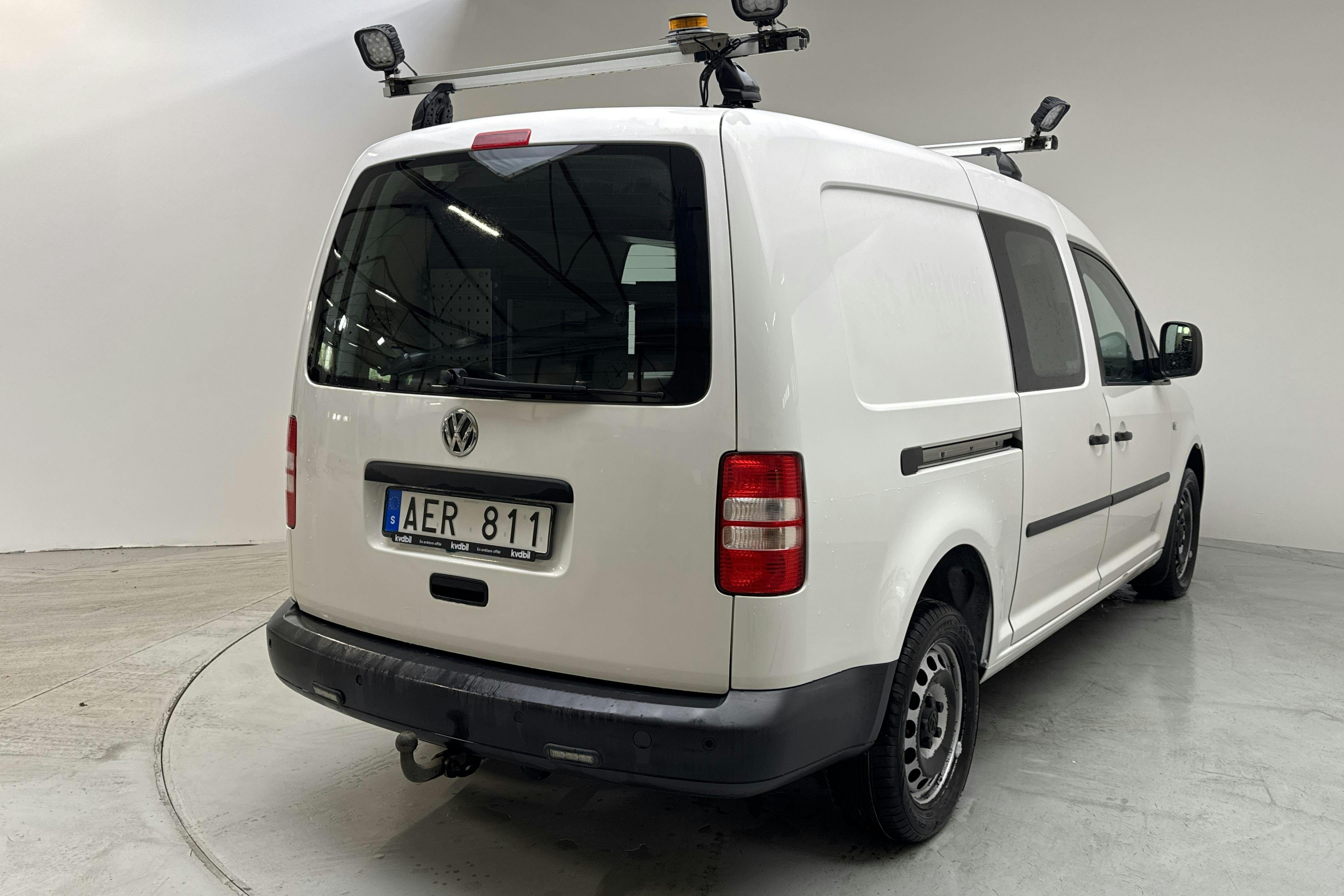 VW Caddy 2.0 TDI Maxi Skåp 4-motion (140hk) - 7 643 mil - Automat - vit - 2014