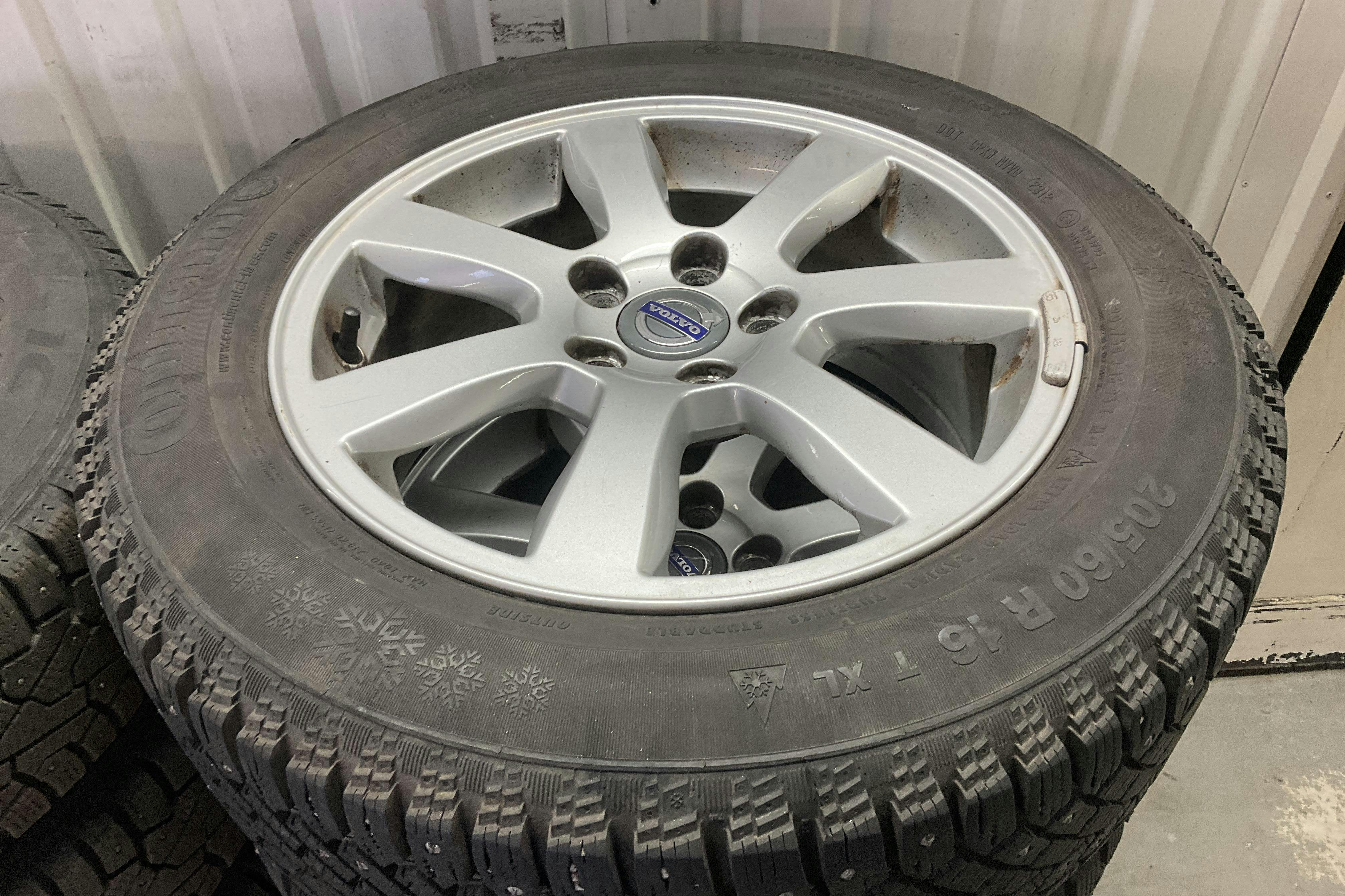 Volvo V40 Cross Country D2 (115hk) - 175 270 km - Manualna - biały - 2015