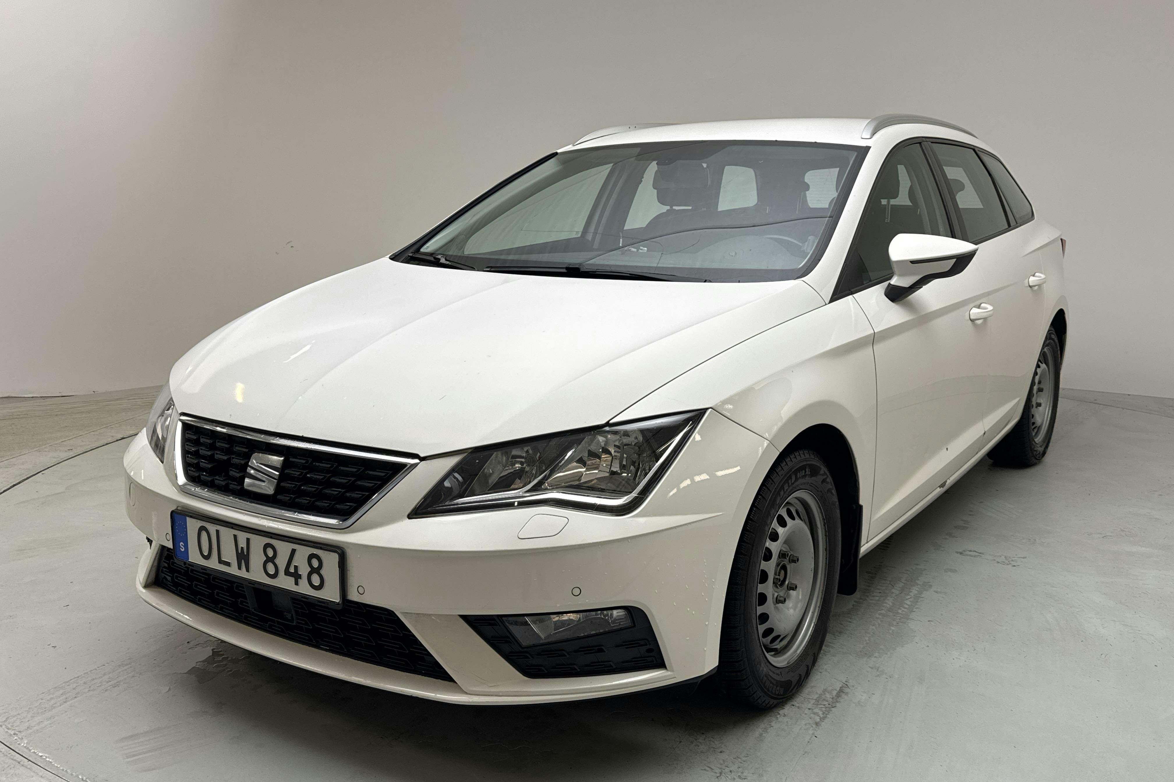 Seat Leon 1.5 TGI ST (130hk) - 54 251 mil - Manuell - vit - 2020