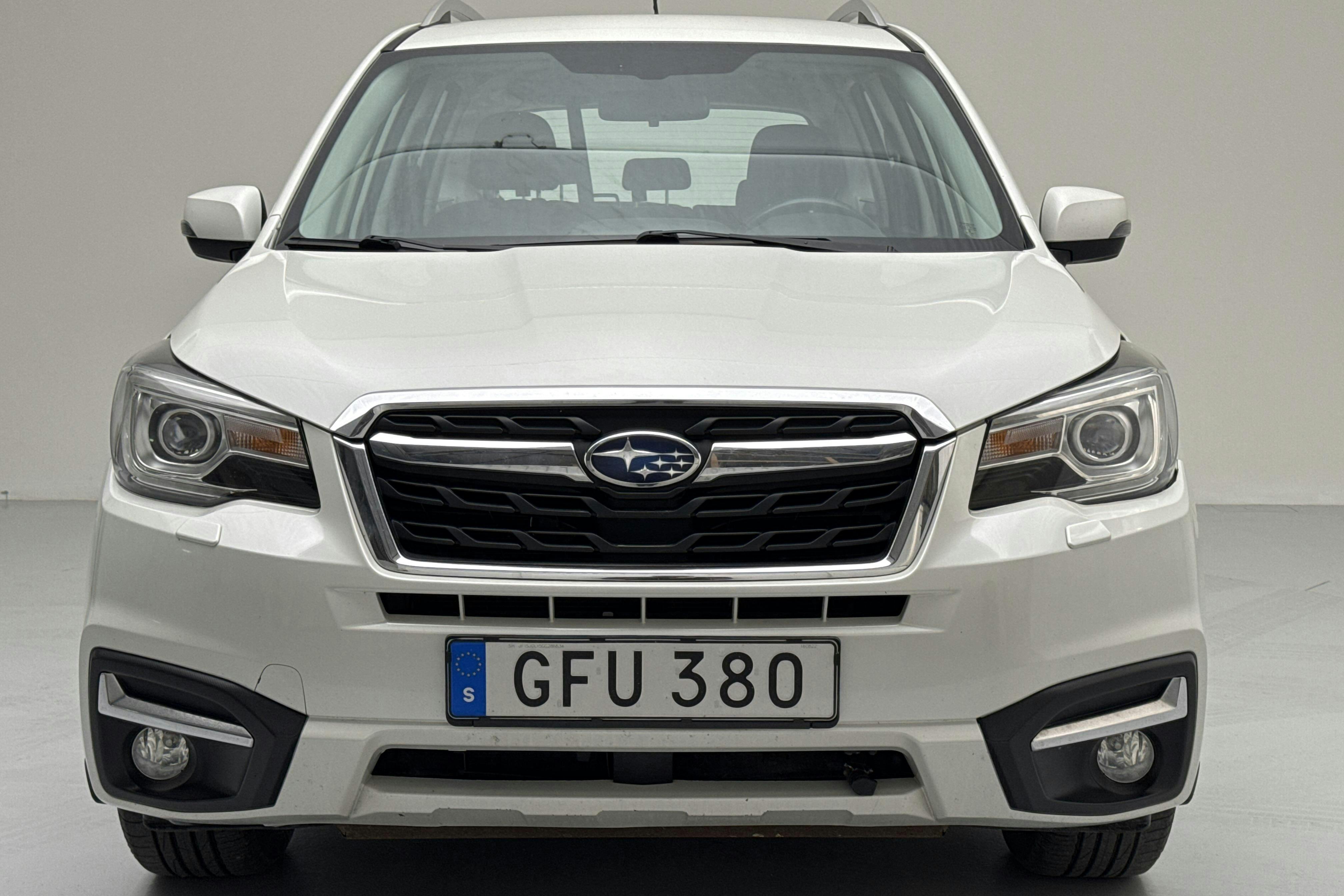 Subaru Forester 2.0D (147hk) - 16 958 mil - Automat - vit - 2016