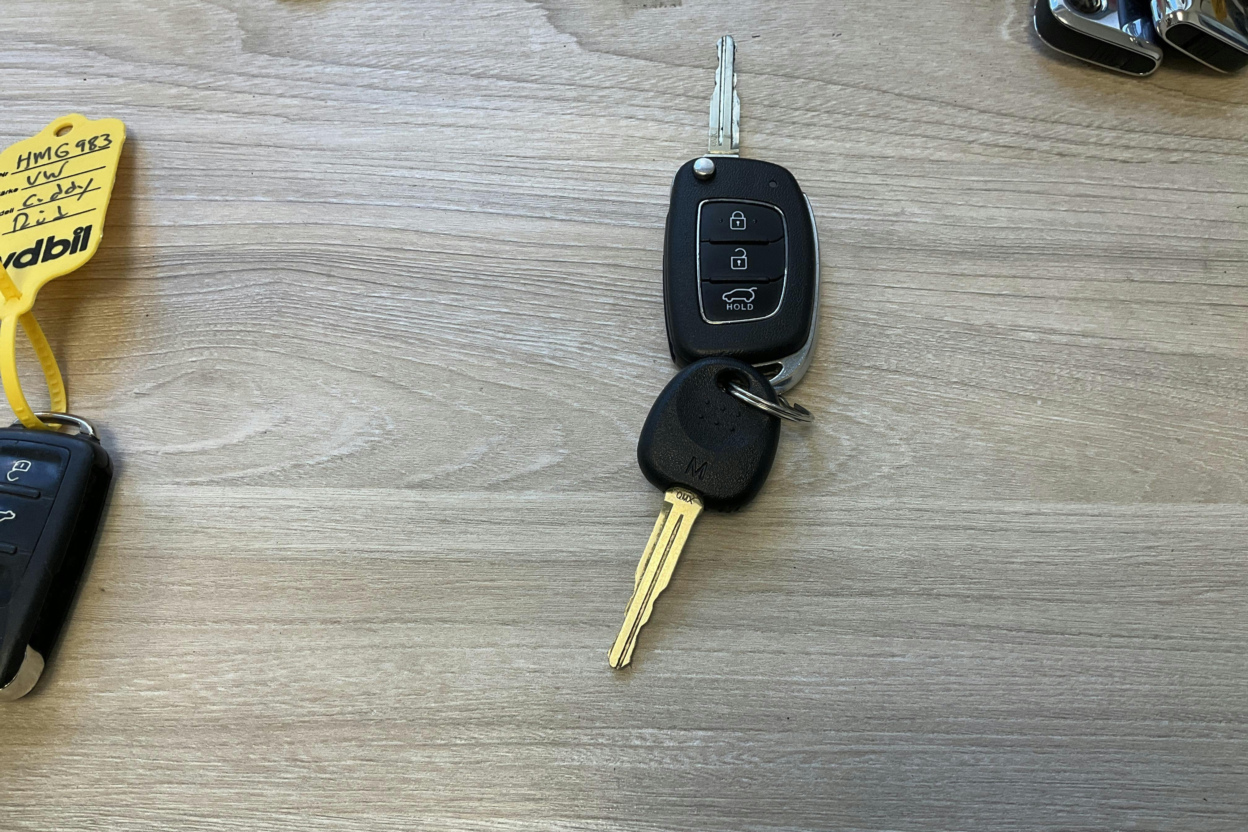 Hyundai i10 1.0 MPi (67hk) - 8 428 mil - Manuell - blå - 2020