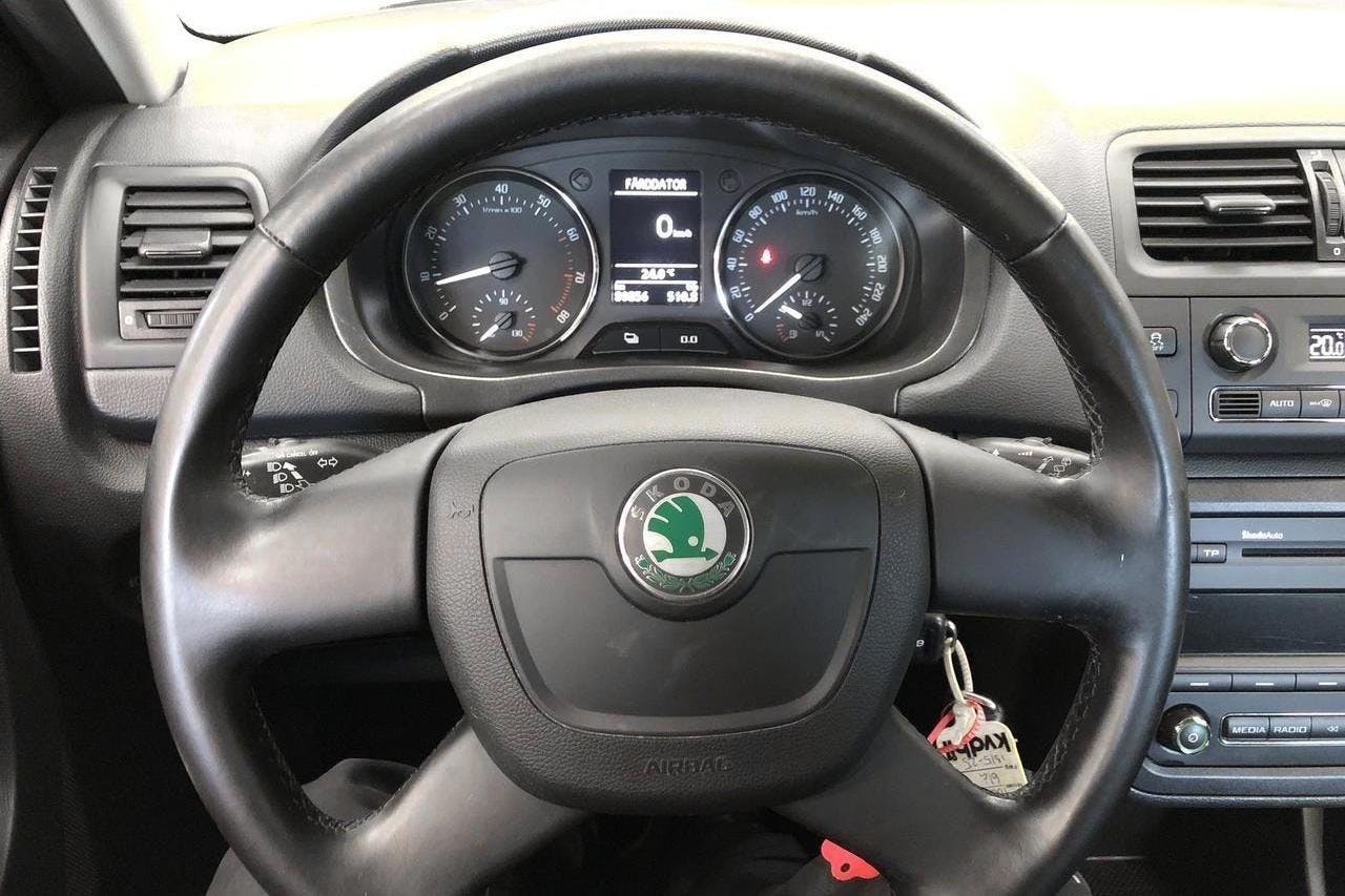 Skoda Fabia 1.2 TSI Combi (86hk) - 8 985 mil - Manuell - Dark Blue - 2013