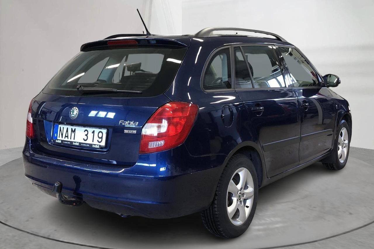 Skoda Fabia 1.2 TSI Combi (86hk) - 8 985 mil - Manuell - Dark Blue - 2013