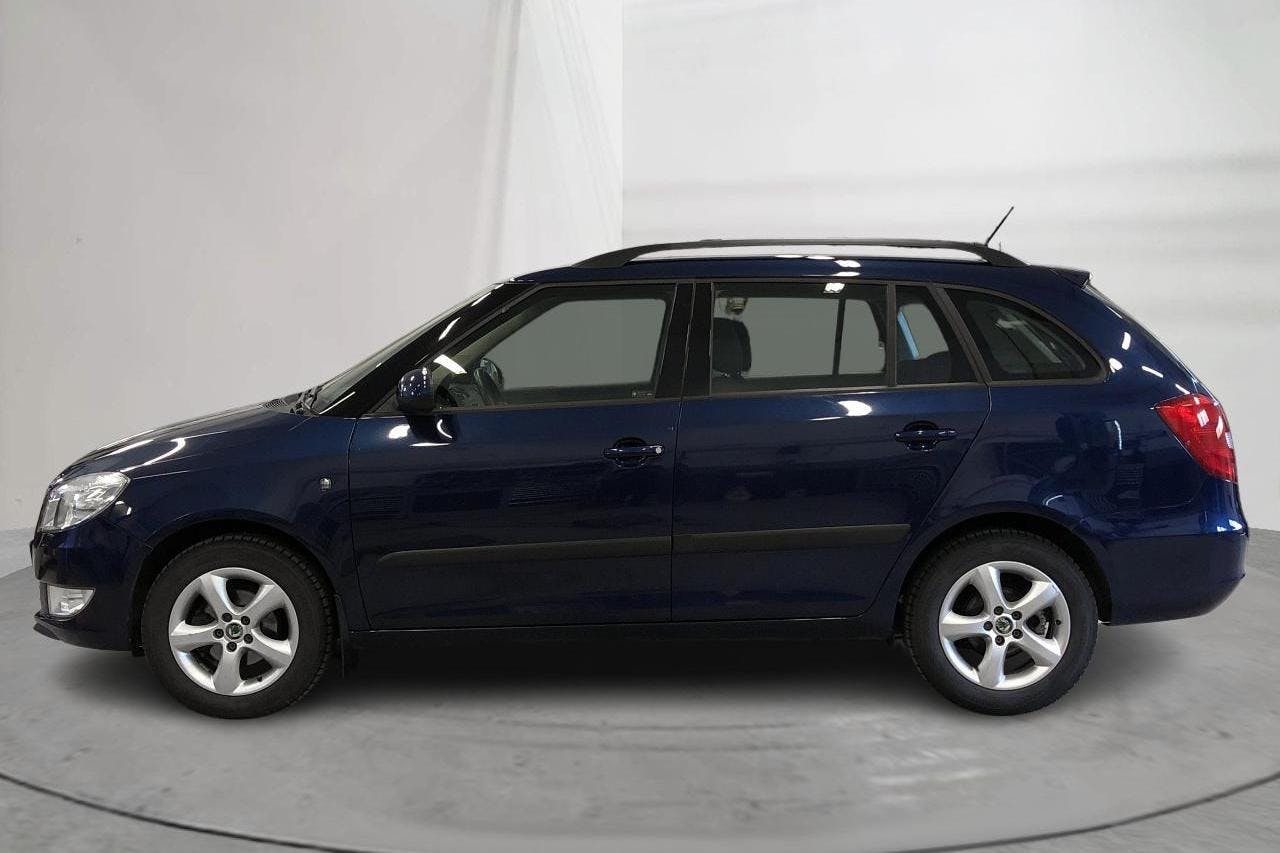 Skoda Fabia 1.2 TSI Combi (86hk) - 8 985 mil - Manuell - Dark Blue - 2013
