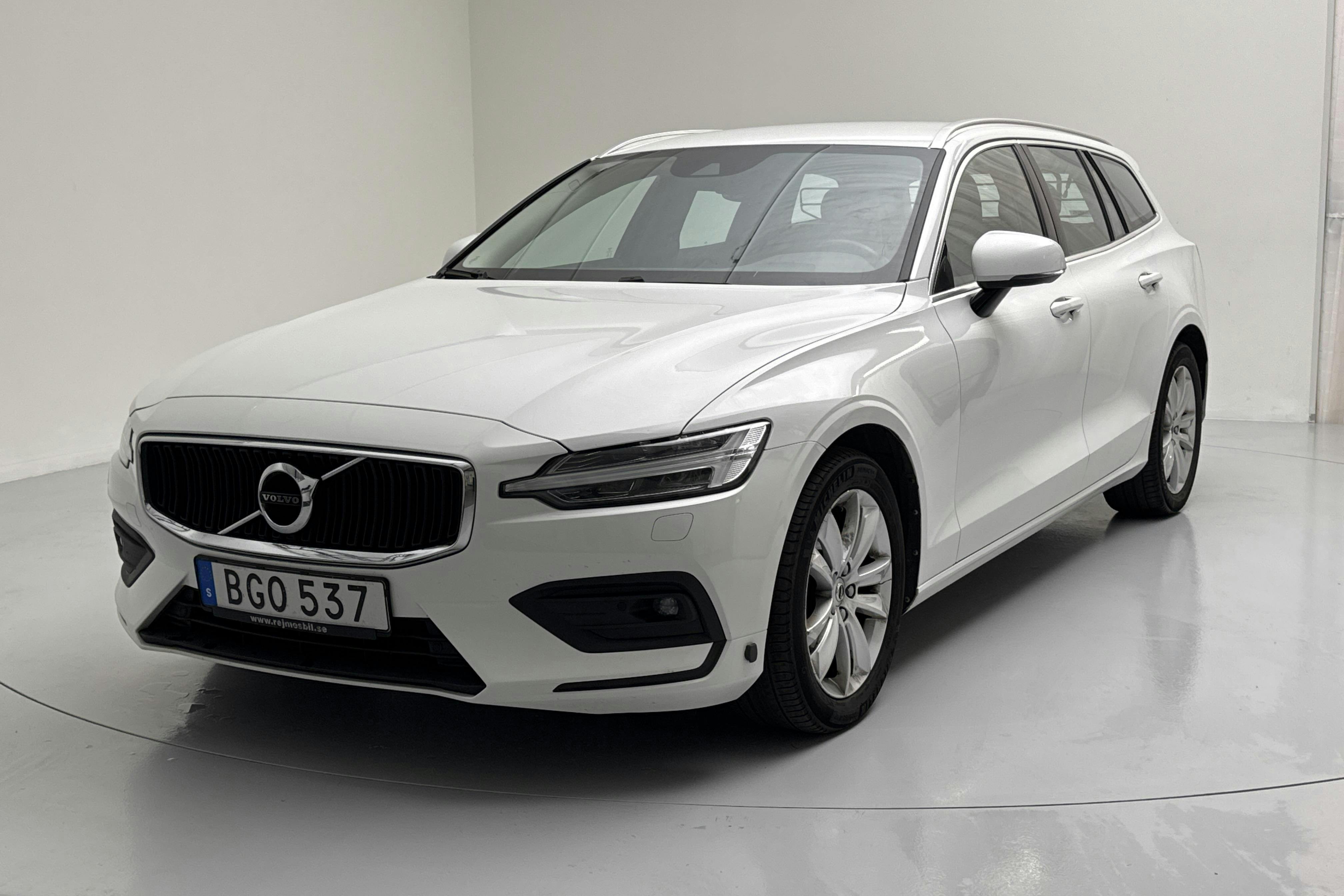Volvo V60 D4 (190hk) - 18 417 mil - Automat - vit - 2021