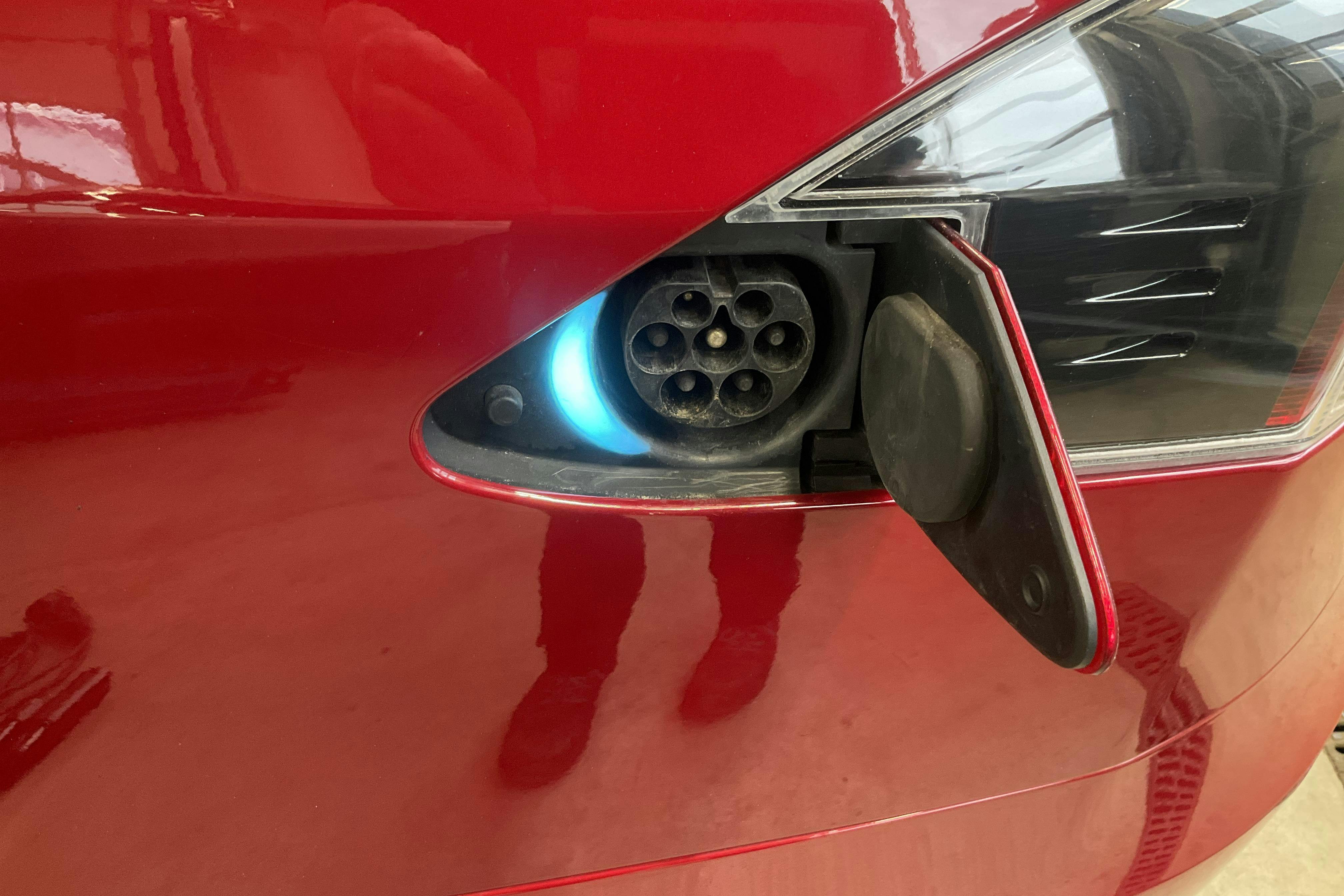Tesla Model S Dual Motor Performance AWD - 7 231 mil - Automat - röd - 2019