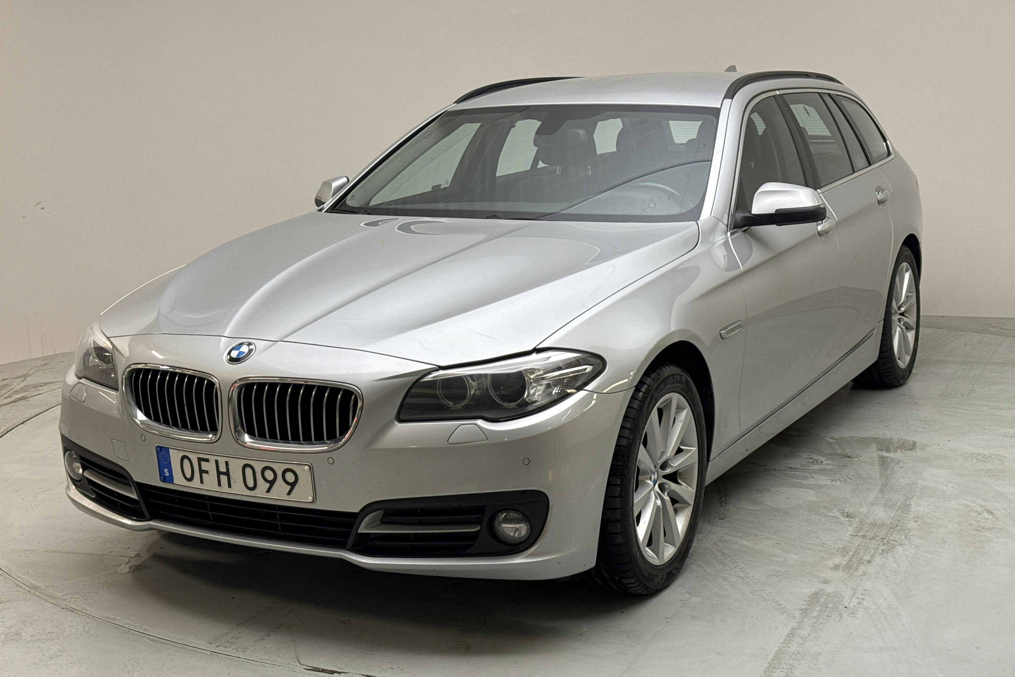 BMW 520d xDrive Touring, F11 (190hk) - 152 780 km - Automatyczna - srebro - 2017