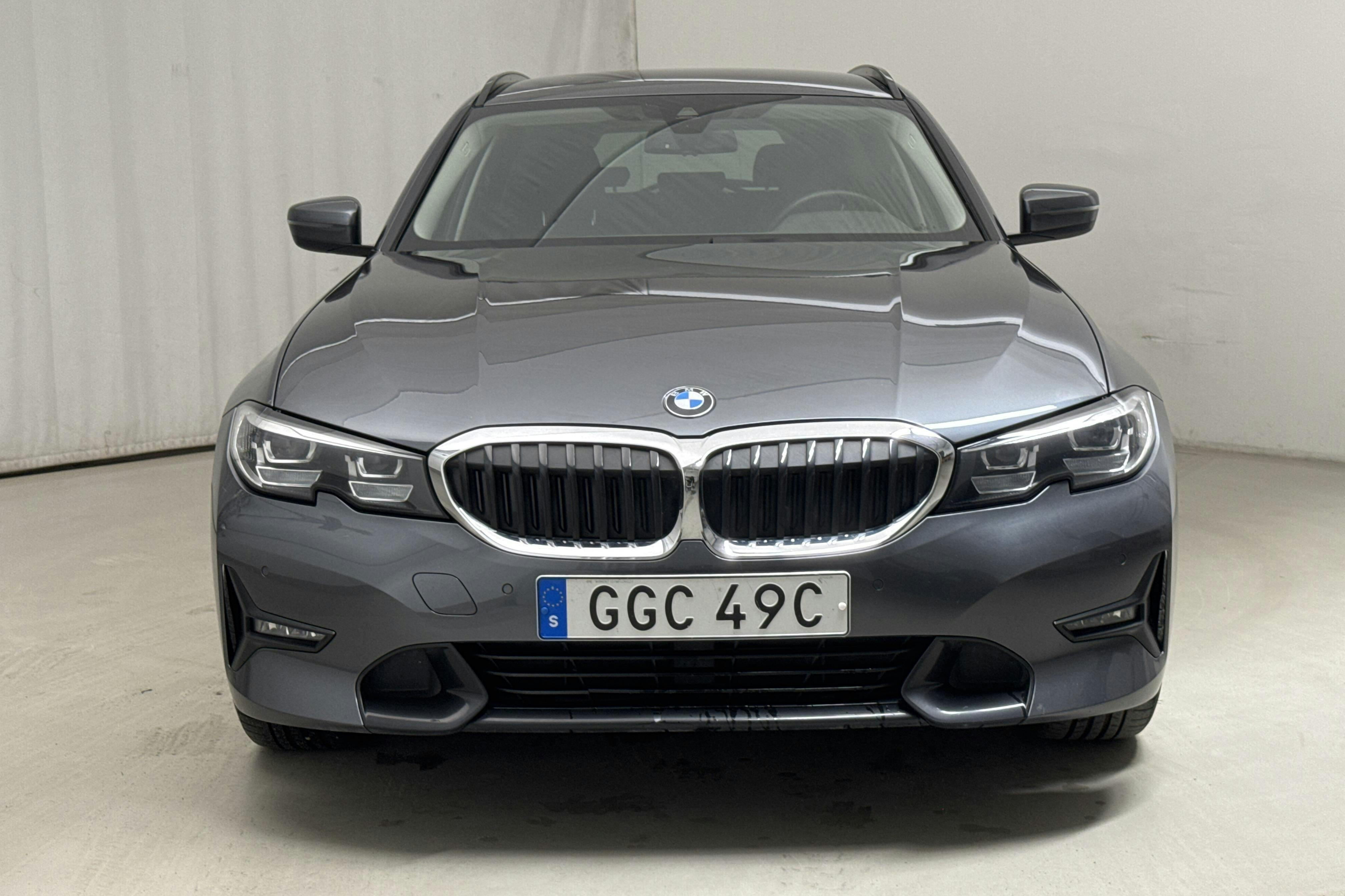 BMW 330e xDrive Touring, G21 (292hk) - 10 492 mil - Automat - grå - 2021