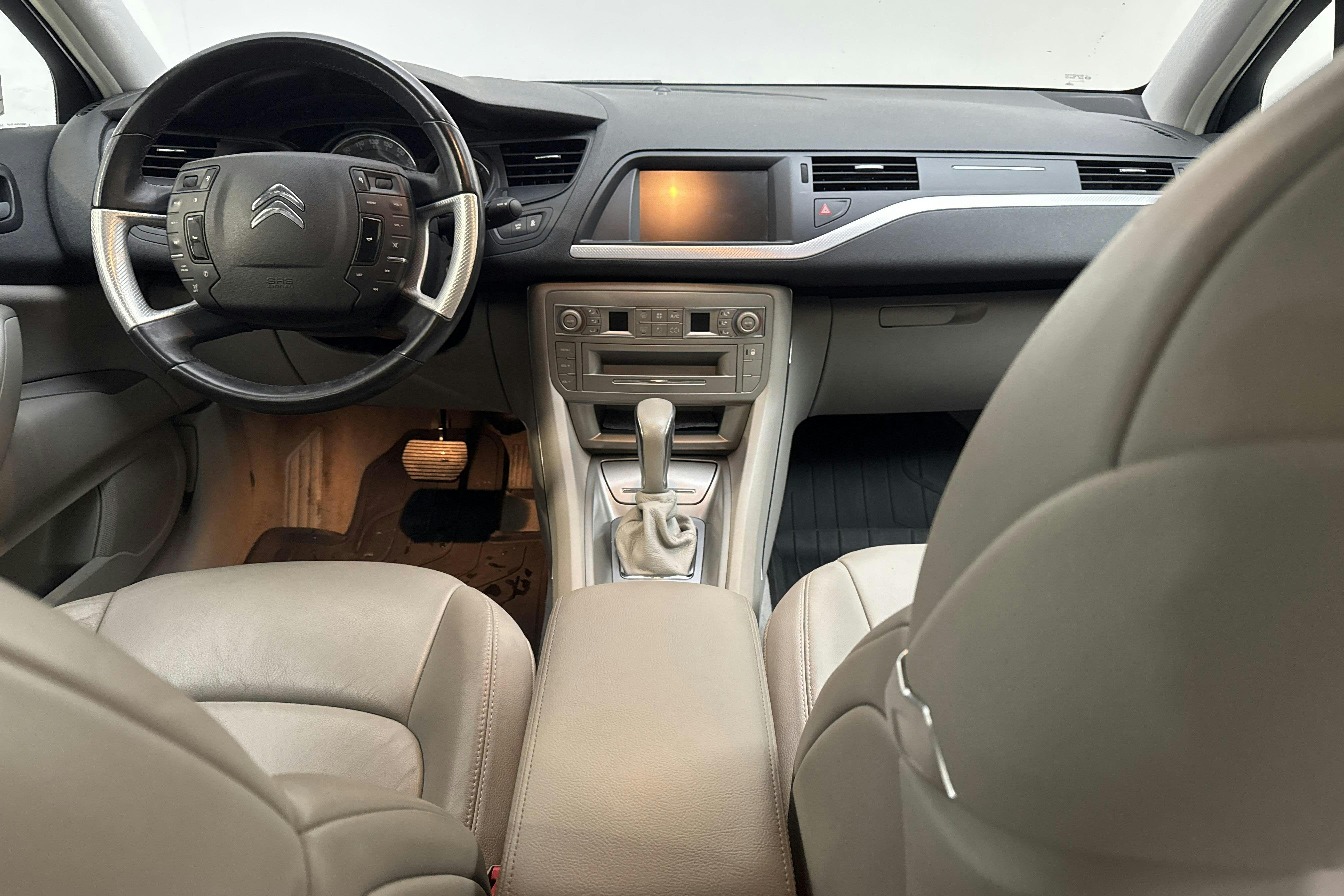 Citroën C5 III 2.0 BlueHDi (180hk) - 13 142 mil - Automat - Dark Blue - 2016