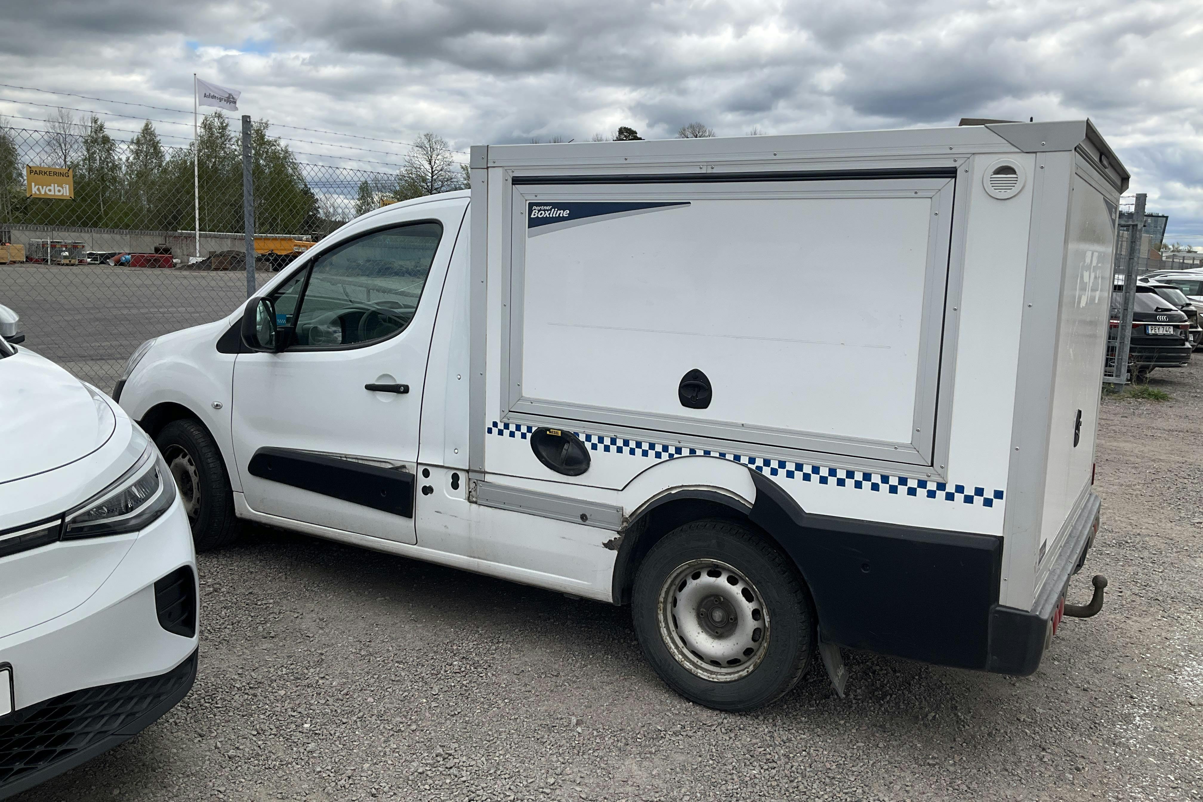 Peugeot Partner 1.6 BlueHDI Skåp (100hk) - 0 mil - Manuell - vit - 2016