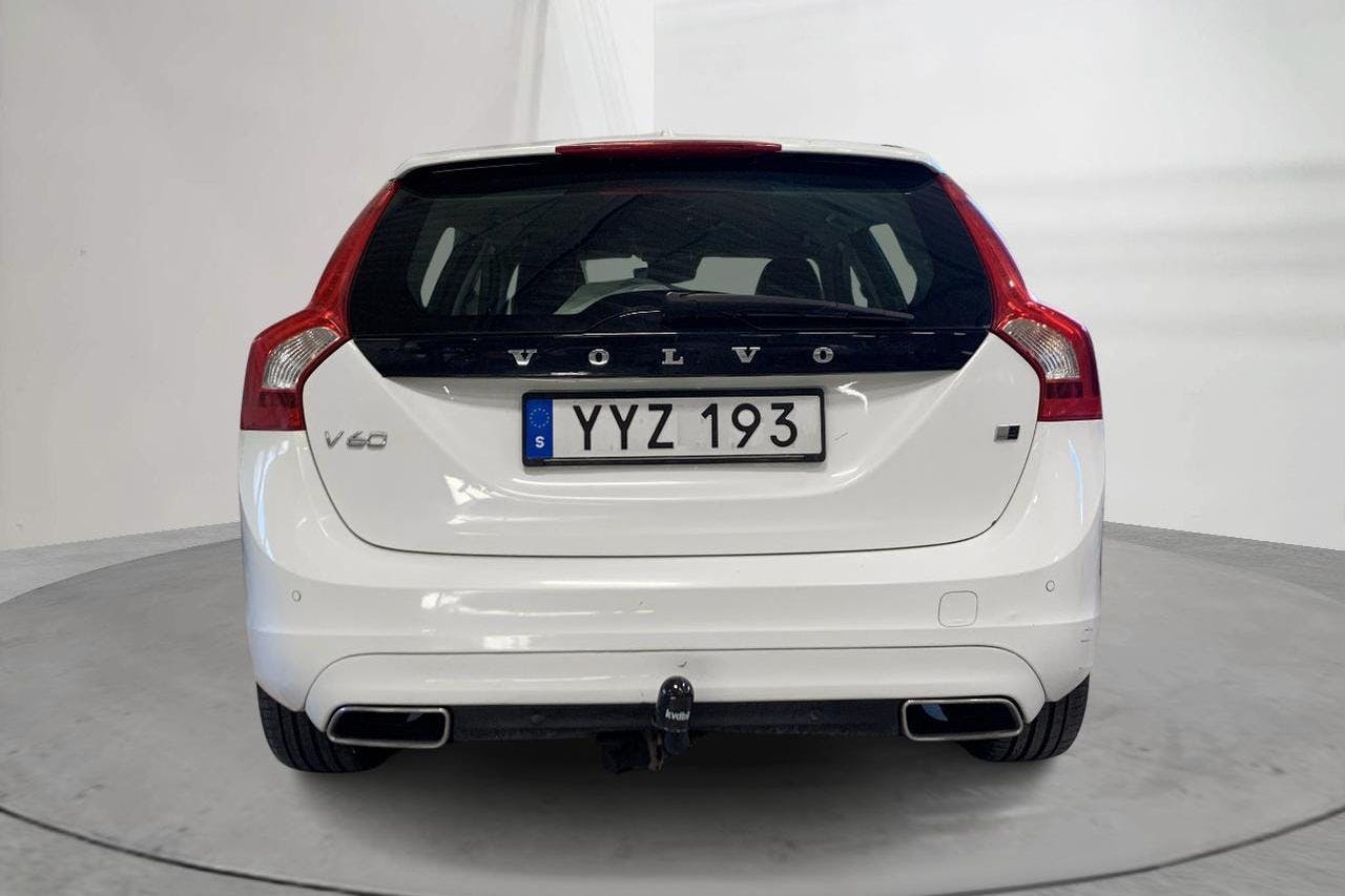 Volvo V60 D4 AWD (190hk) - 12 013 mil - Automat - vit - 2018