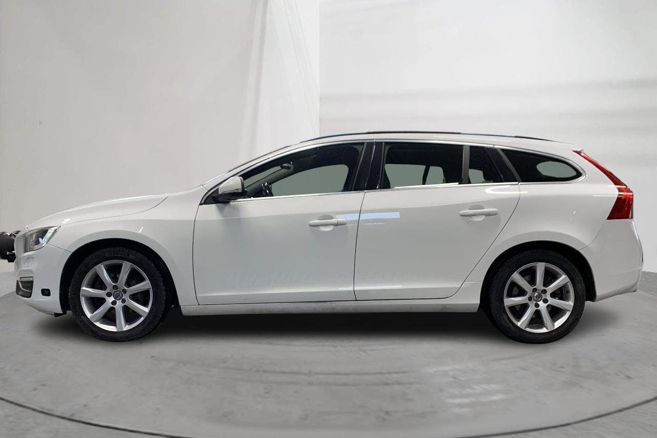 Volvo V60 D4 AWD (190hk) - 12 013 mil - Automat - vit - 2018
