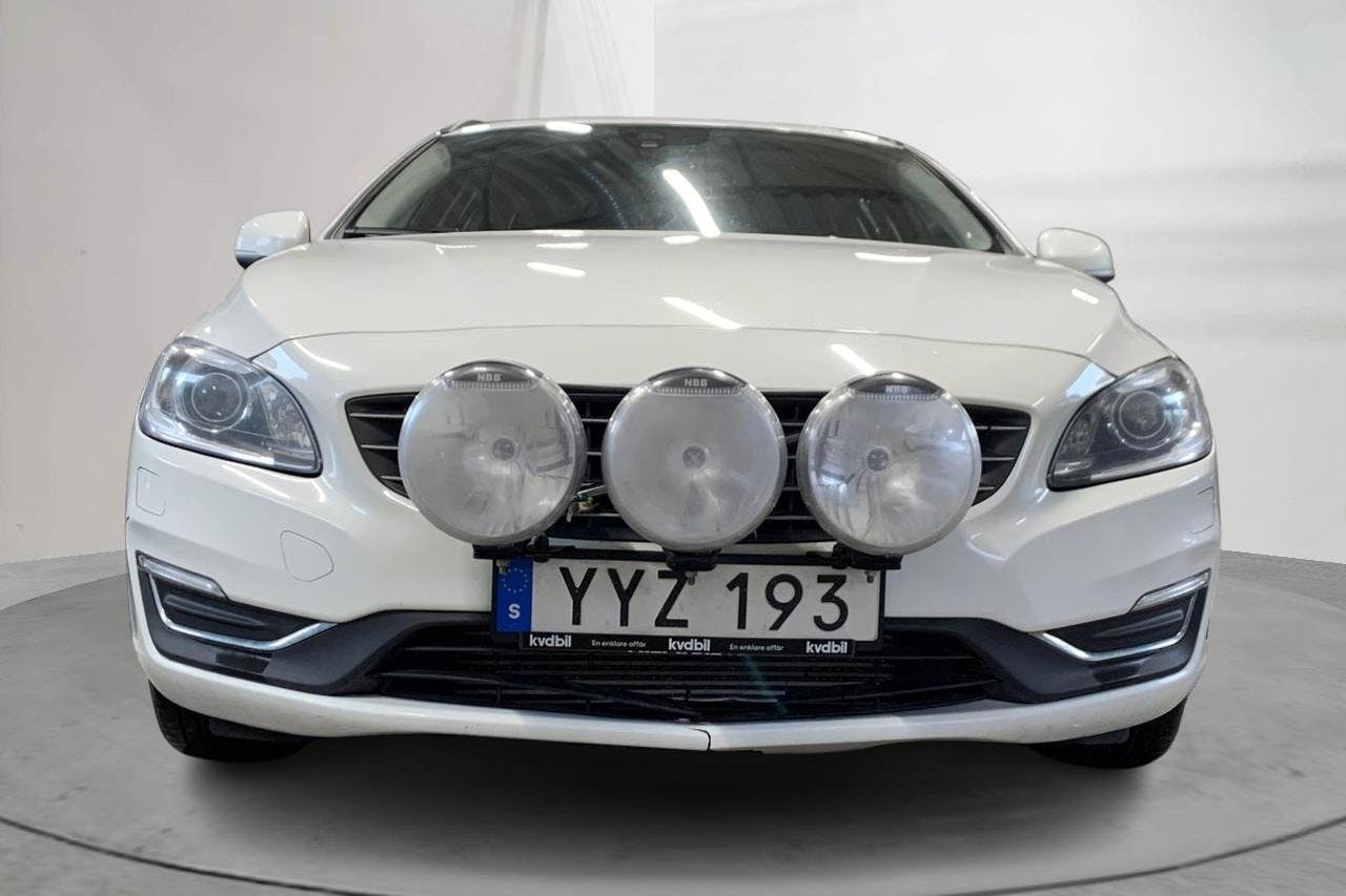 Volvo V60 D4 AWD (190hk) - 12 013 mil - Automat - vit - 2018