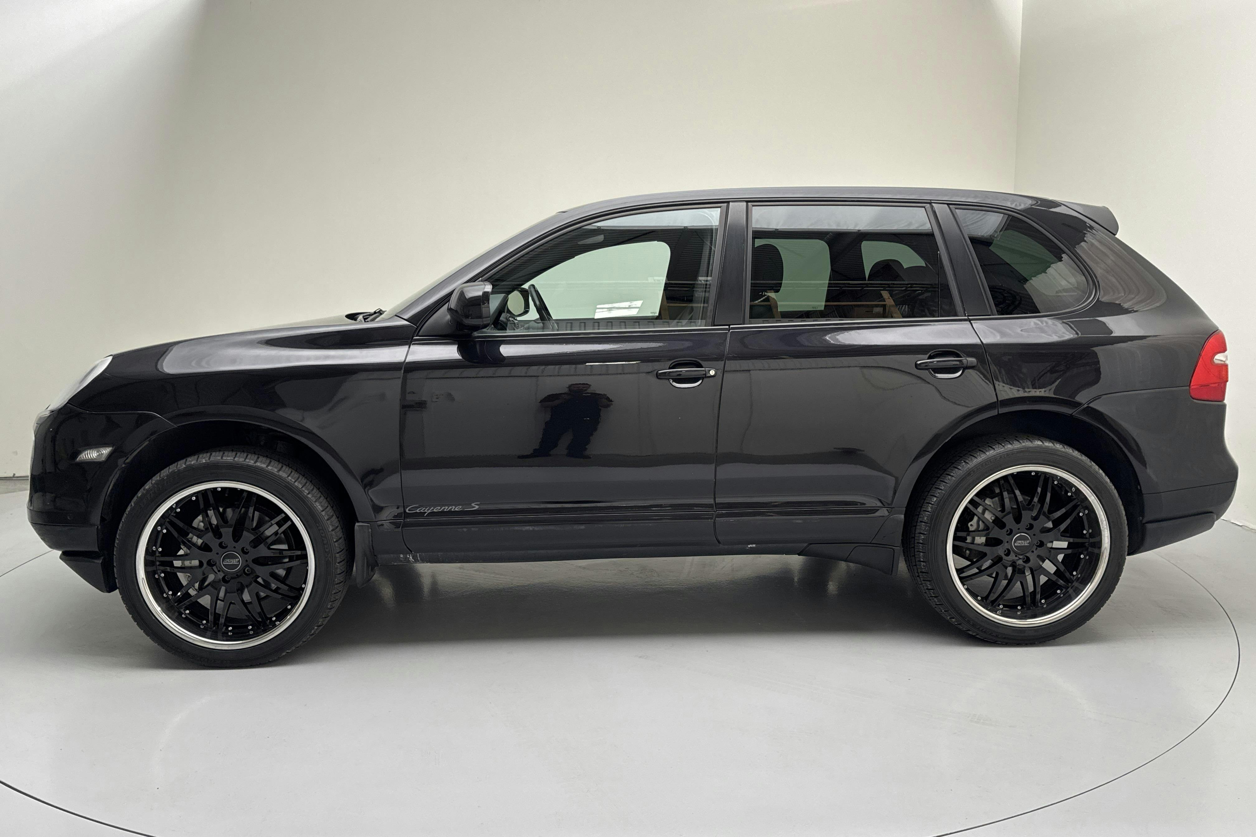 Porsche Cayenne S 4.8 (385hk) - 18 507 mil - Automat - svart - 2008
