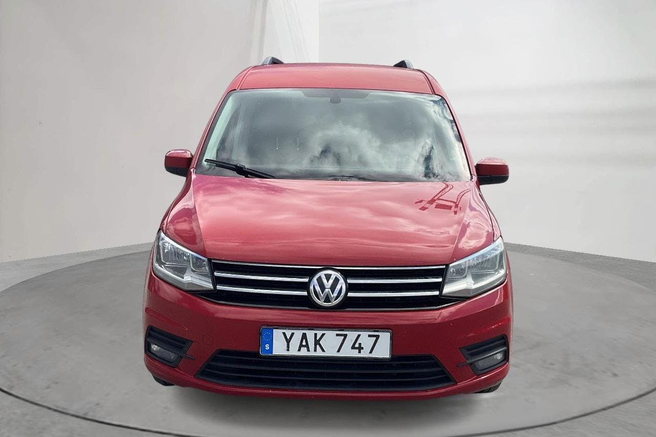 VW Caddy Maxi Life 2.0 TDI (102hk) - 23 700 mil - Automat - röd - 2016