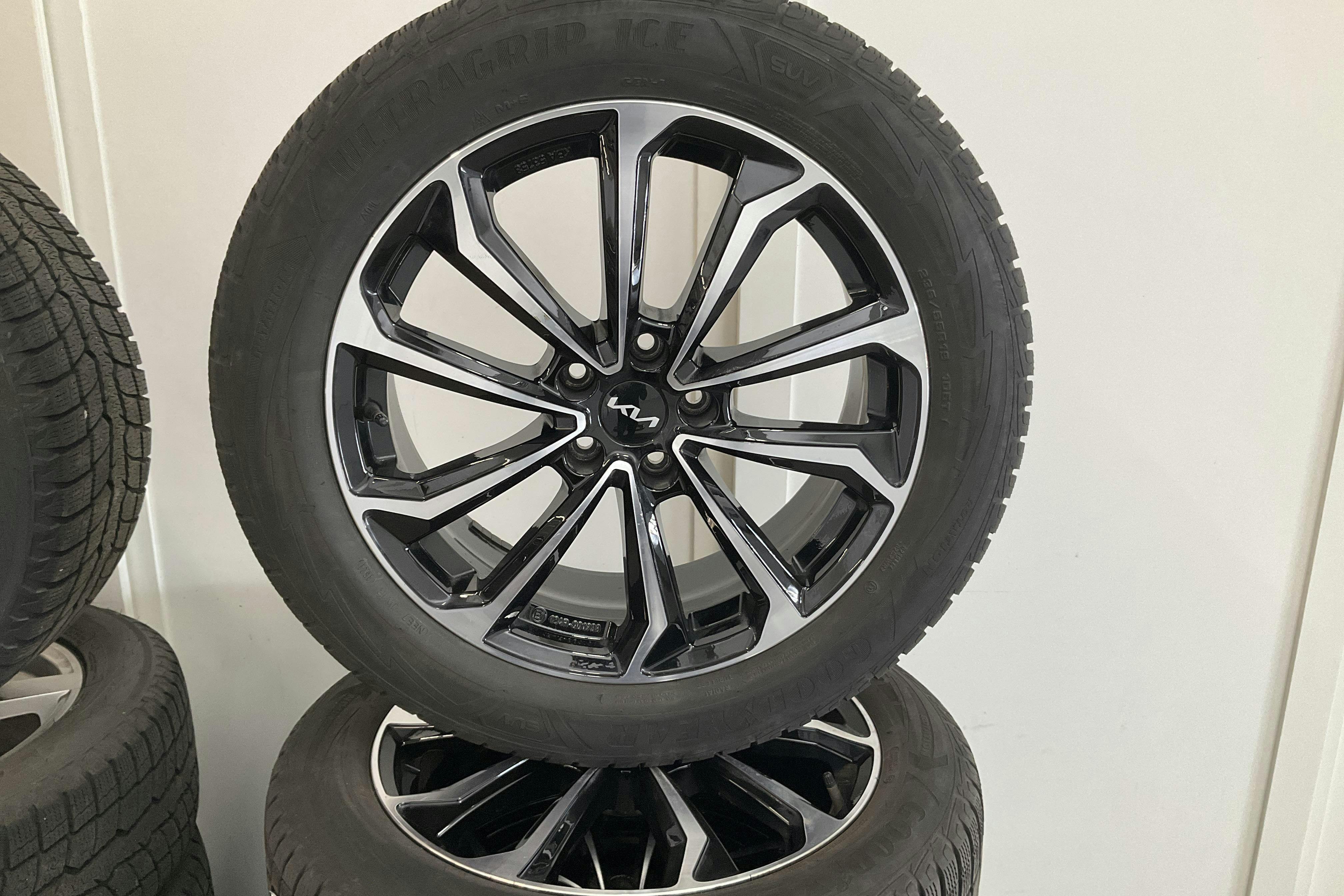 KIA EV6 AWD (325hk) - 5 024 mil - Automat - grå - 2022