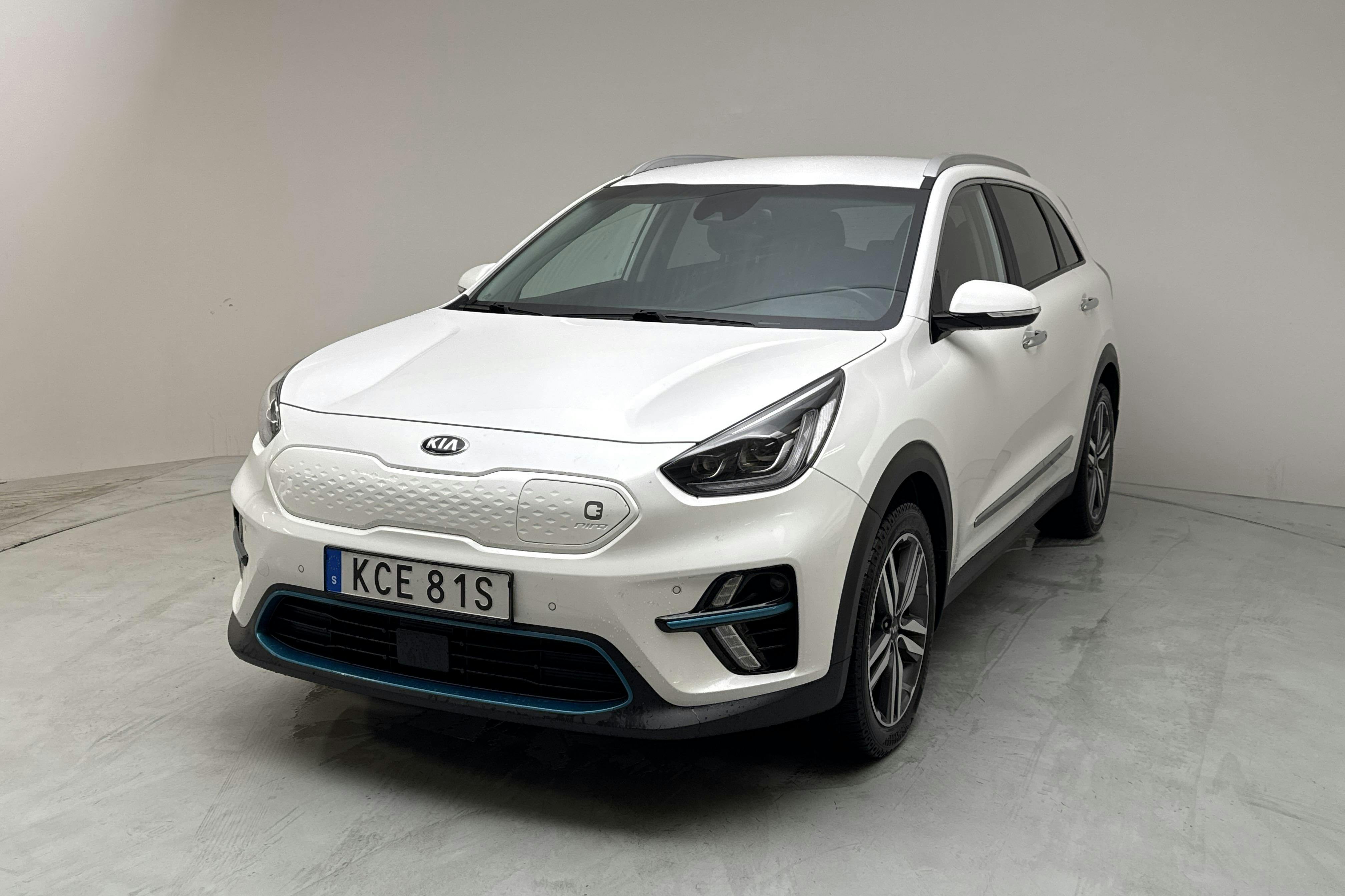 KIA e-Niro 64 kWh (204hk) - 7 851 mil - Automat - vit - 2021