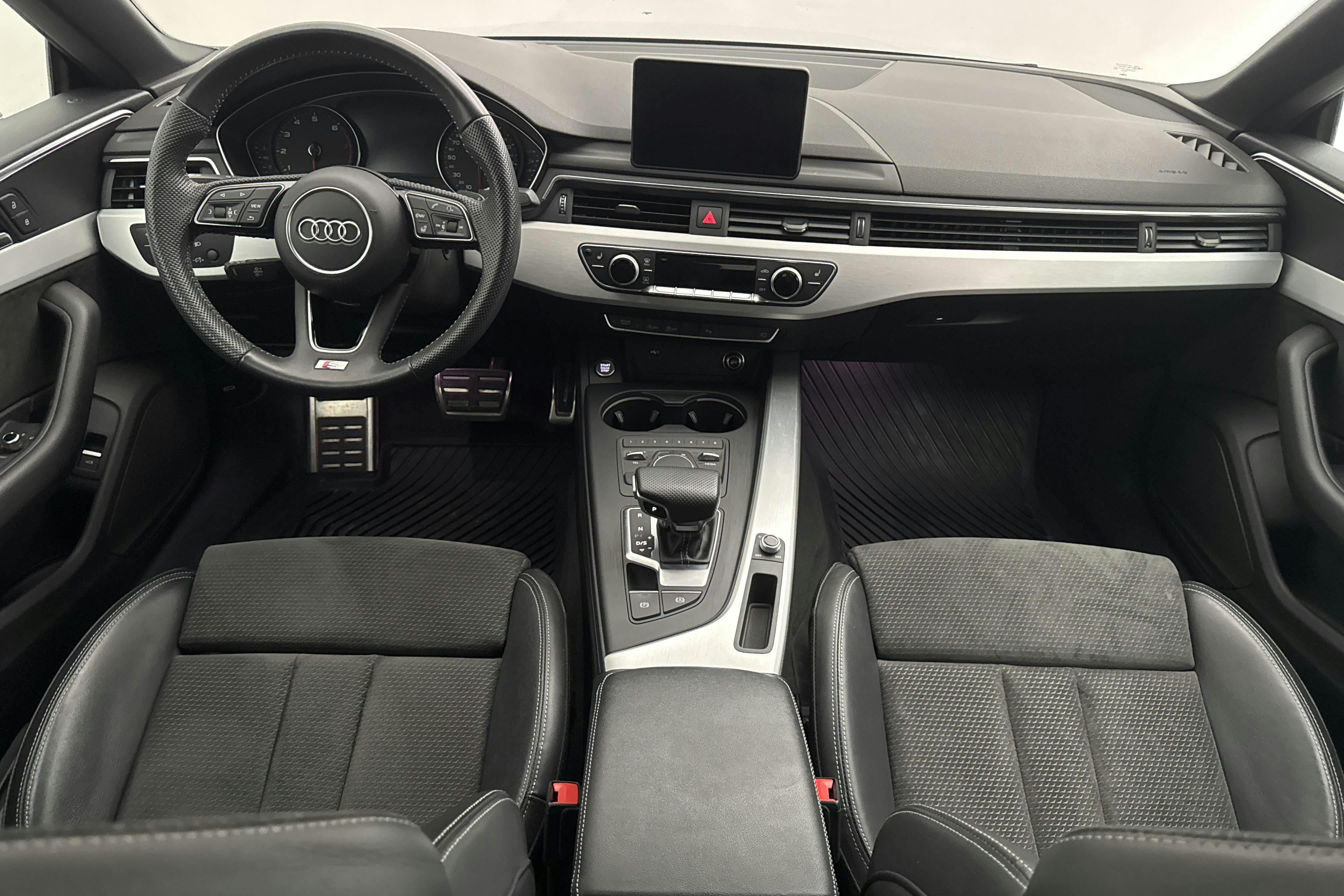 Audi A5 Sportback 40 TFSI (190hk) - 7 889 mil - Automat - silver - 2019