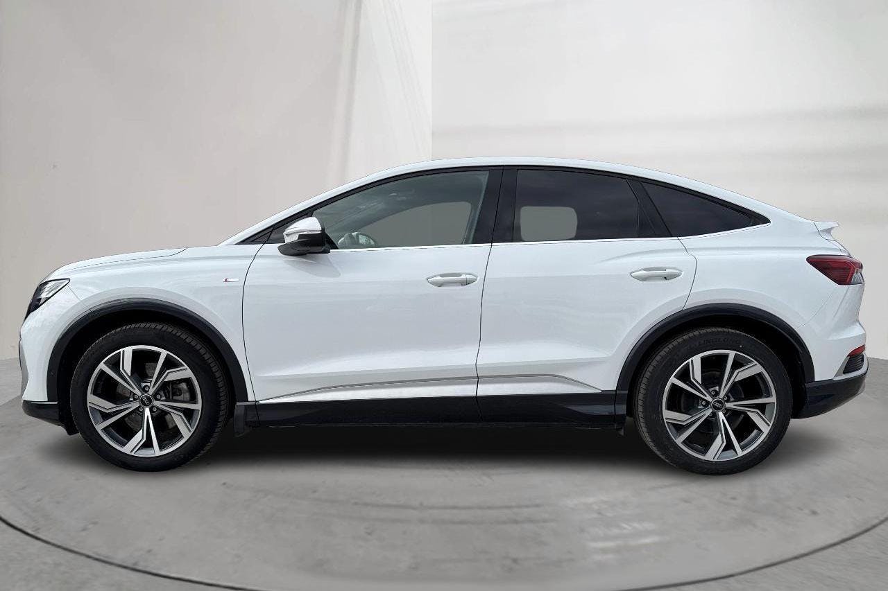 Audi Q4 50 Sportback e-tron quattro 77 kWh (299hk) - 7 889 mil - Automat - vit - 2023