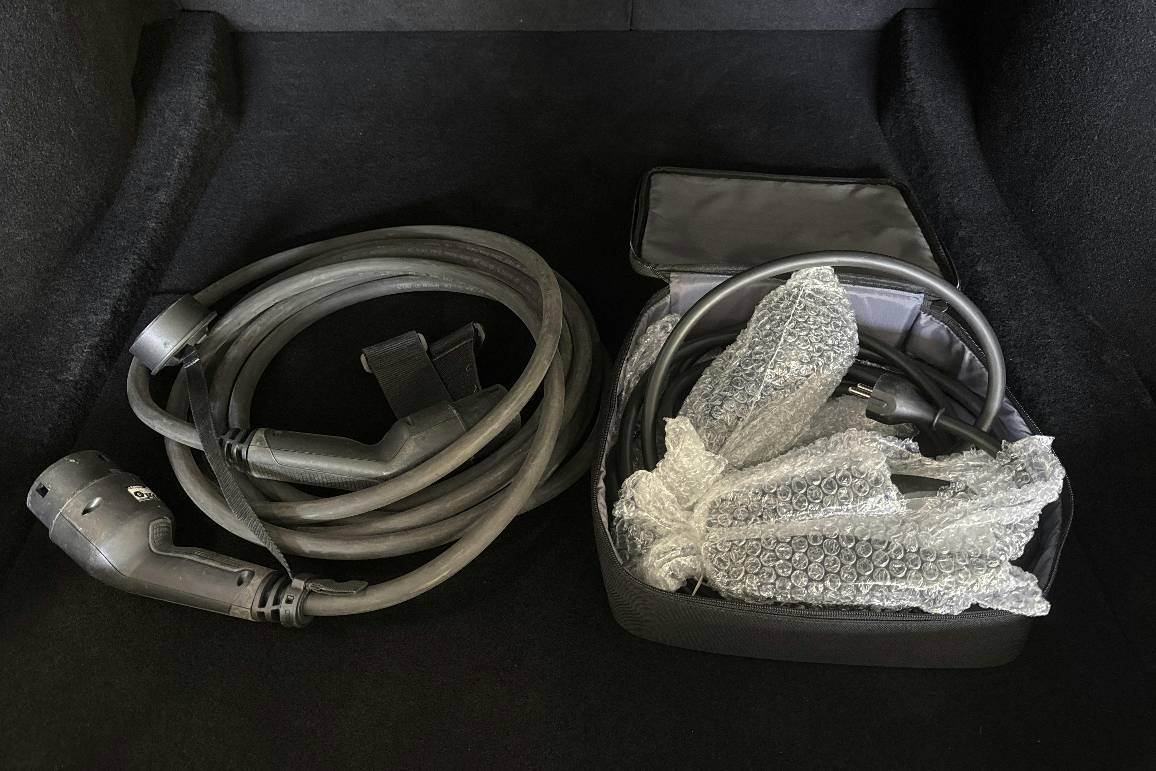 Tesla Model 3 Standard Range RWD - 3 539 mil - Automat - vit - 2024