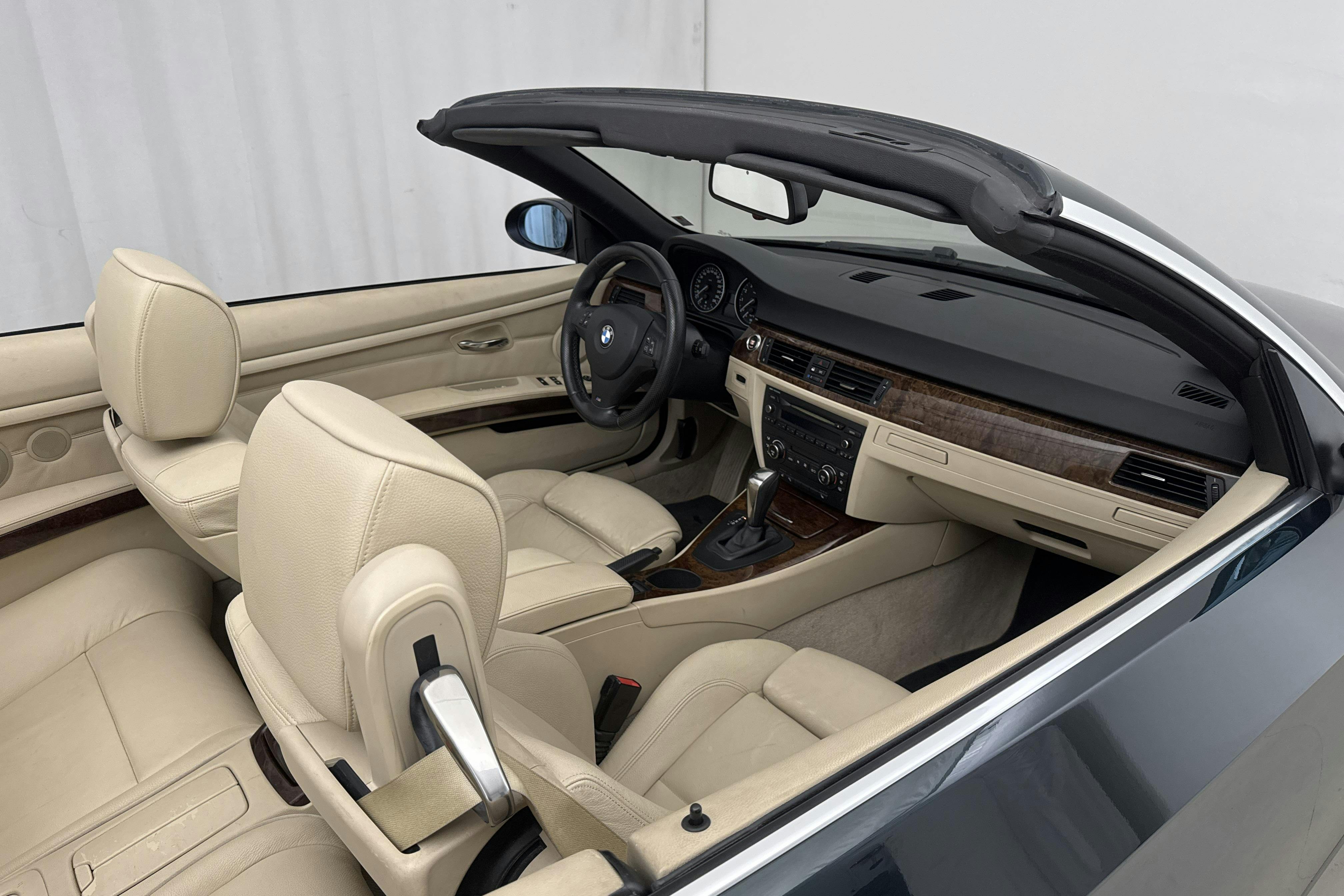 BMW 325i Cabriolet, E93 (218hk) - 13 282 mil - Automat - Dark Green - 2007