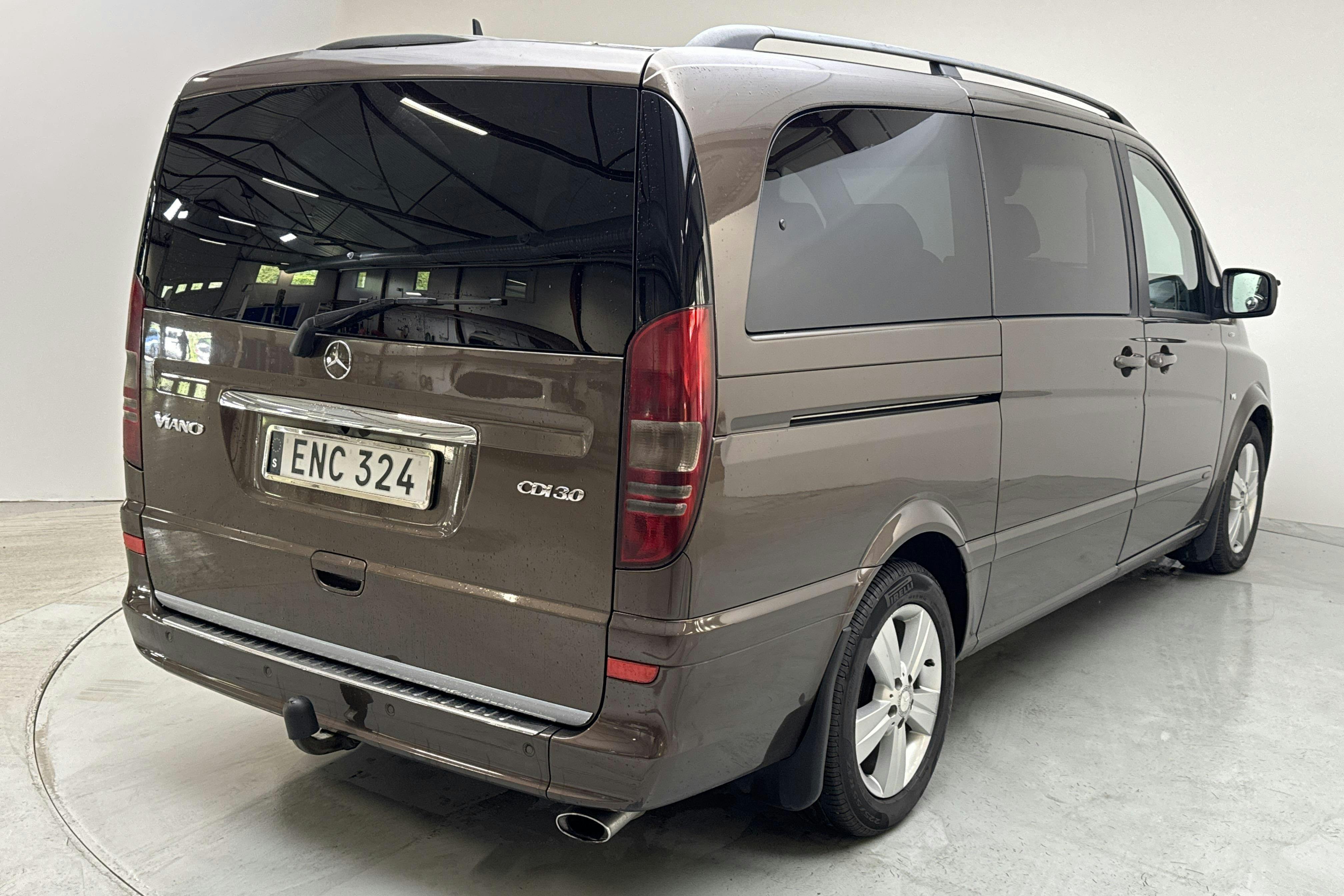 Mercedes Viano 3.0 CDI (224hk) - 21 511 mil - Automat - brun - 2012