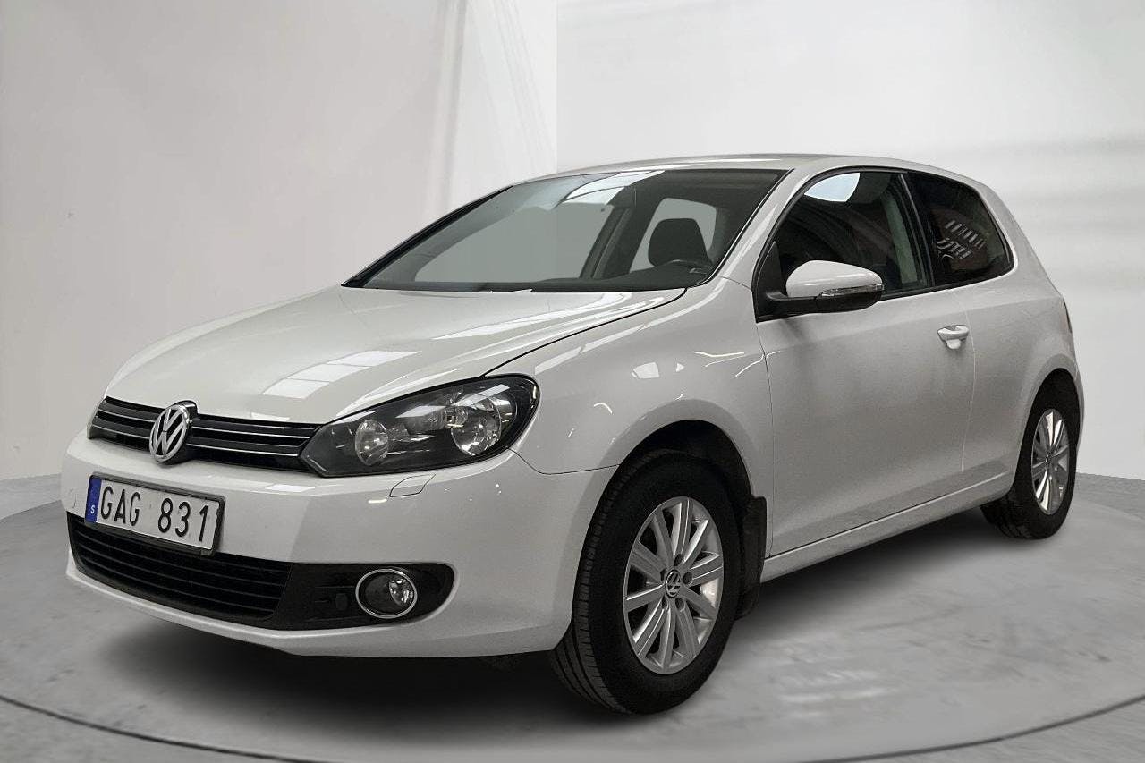 VW Golf VI 1.6 MultiFuel E85 3dr (102hk) - 10 083 mil - Manuell - vit - 2012