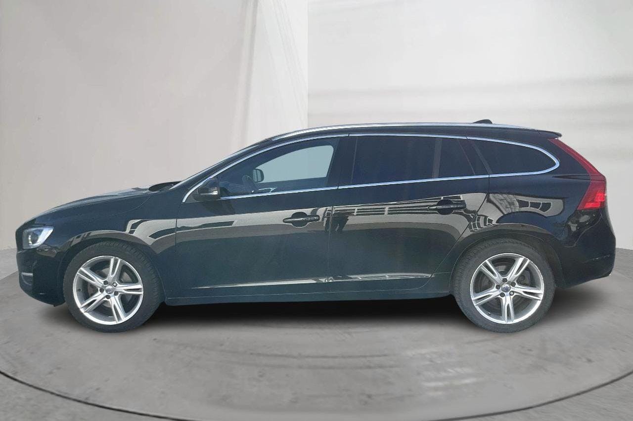 Volvo V60 D4 (190hk) - 19 504 mil - Automat - svart - 2018