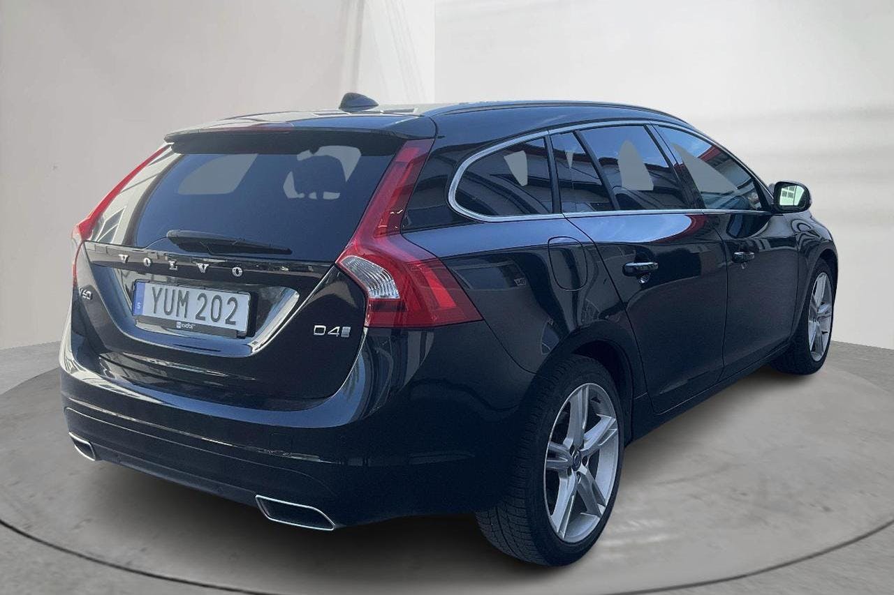 Volvo V60 D4 (190hk) - 19 504 mil - Automat - svart - 2018