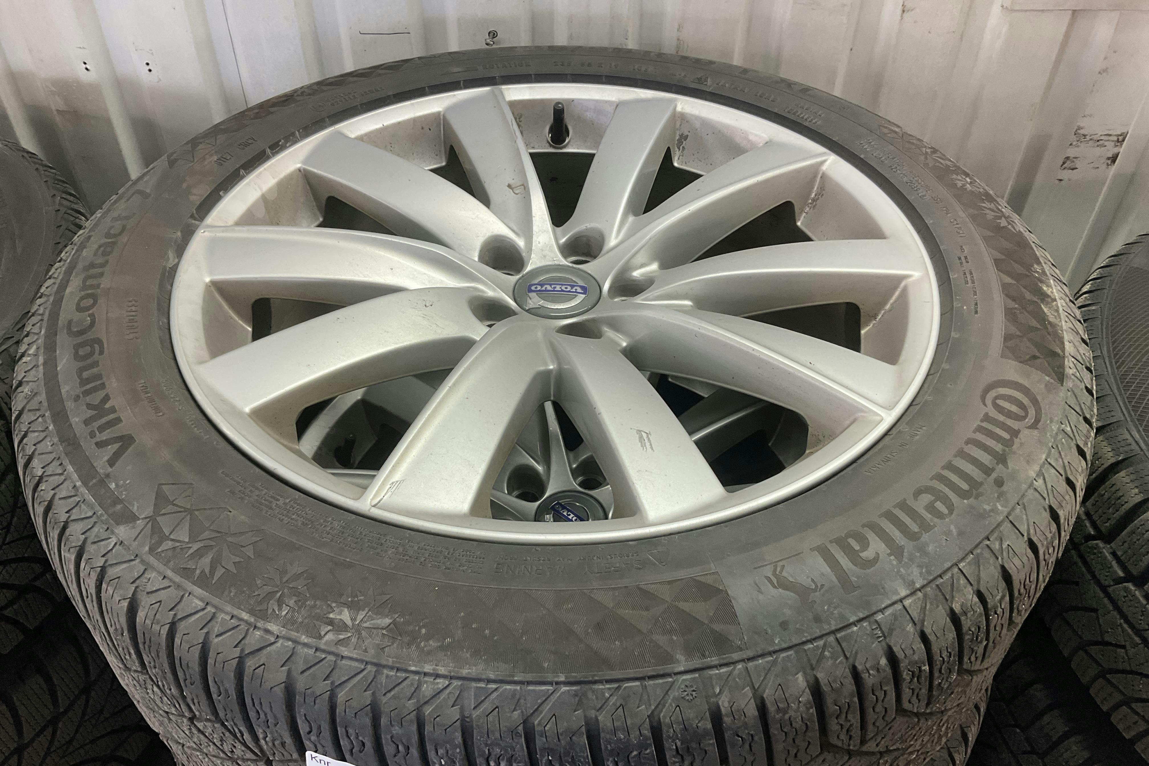 Volvo XC90 T8 AWD Twin Engine (400hk) - 27 486 mil - Automat - grå - 2016