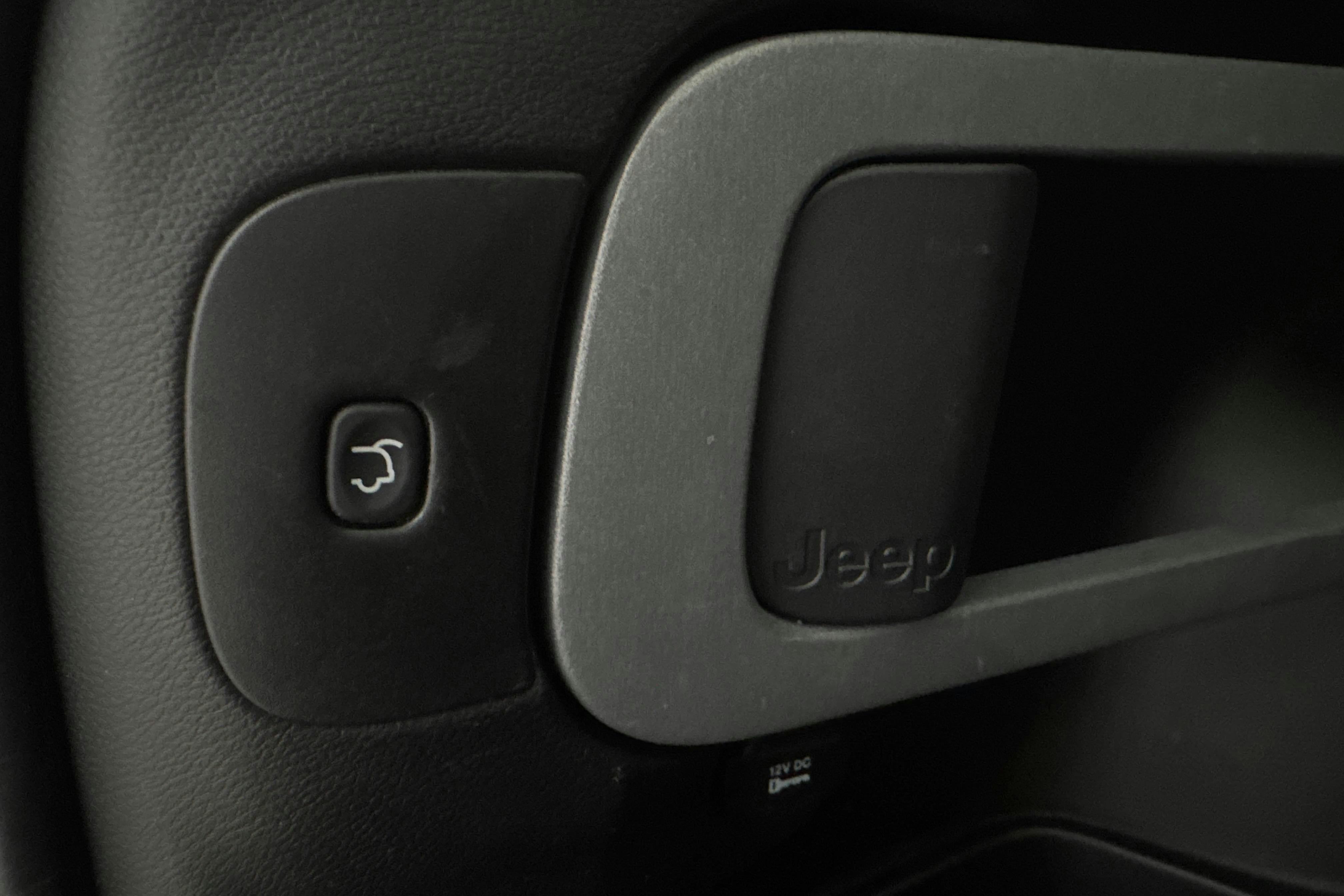 Jeep Cherokee 2.0 MJET AWD (170hk) - 114 970 km - Automatic - white - 2015