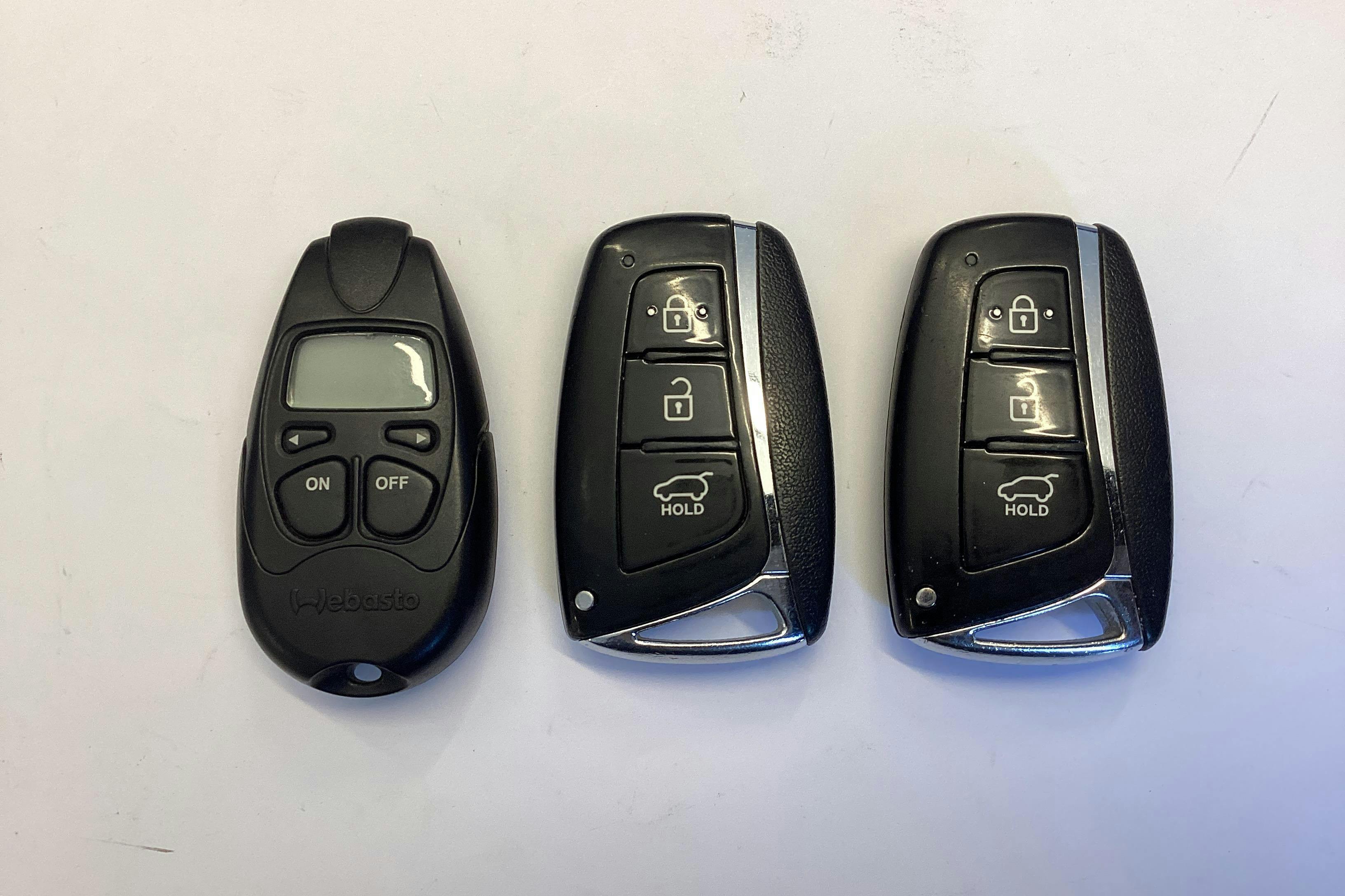 Hyundai Santa Fé 2.2 CRDi-R 4WD (197hk) - 17 946 mil - Automat - vit - 2014