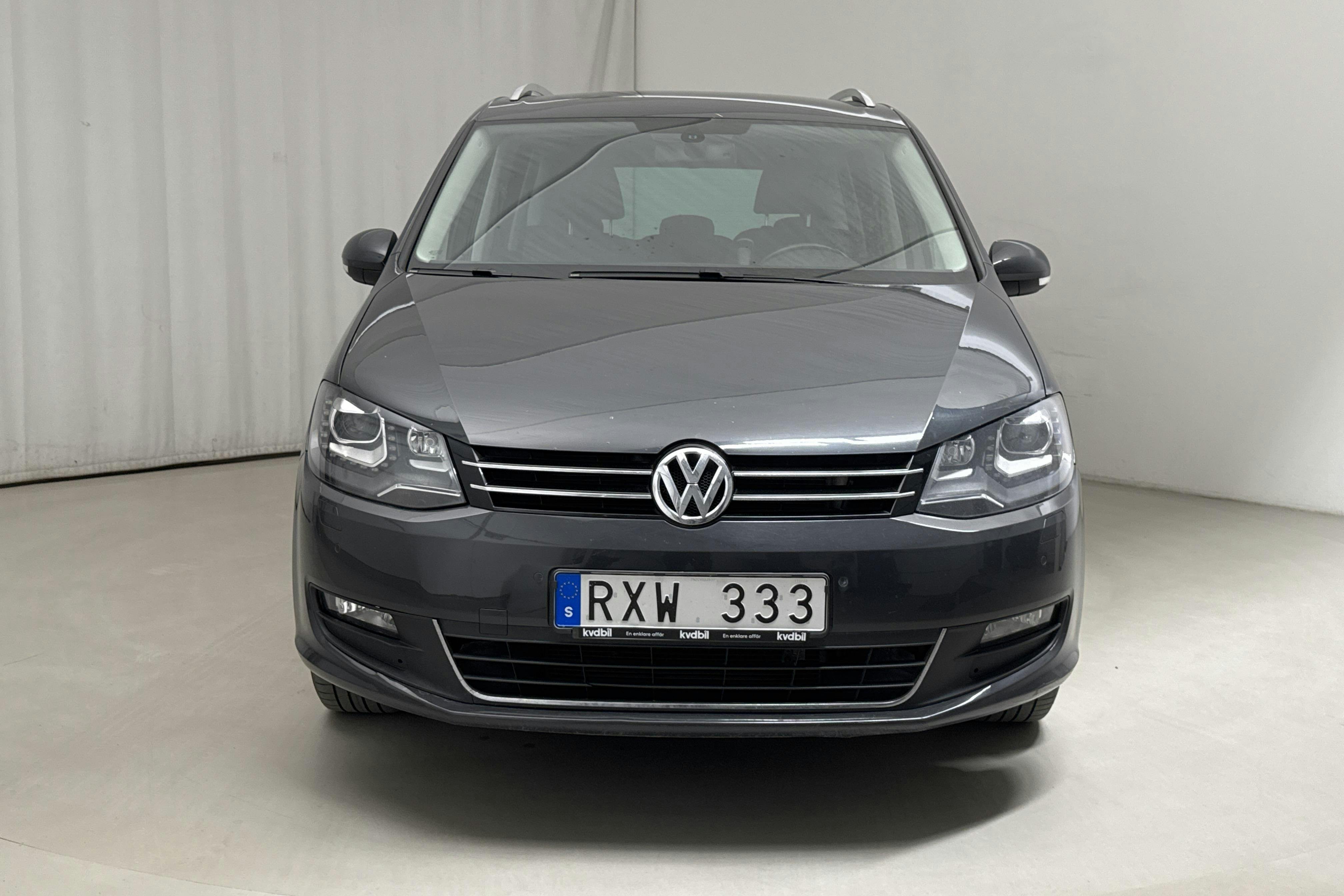 VW Sharan 2.0 TDI BlueMotion Technology 4motion (140hk) - 27 524 mil - Manuell - Light Grey - 2012