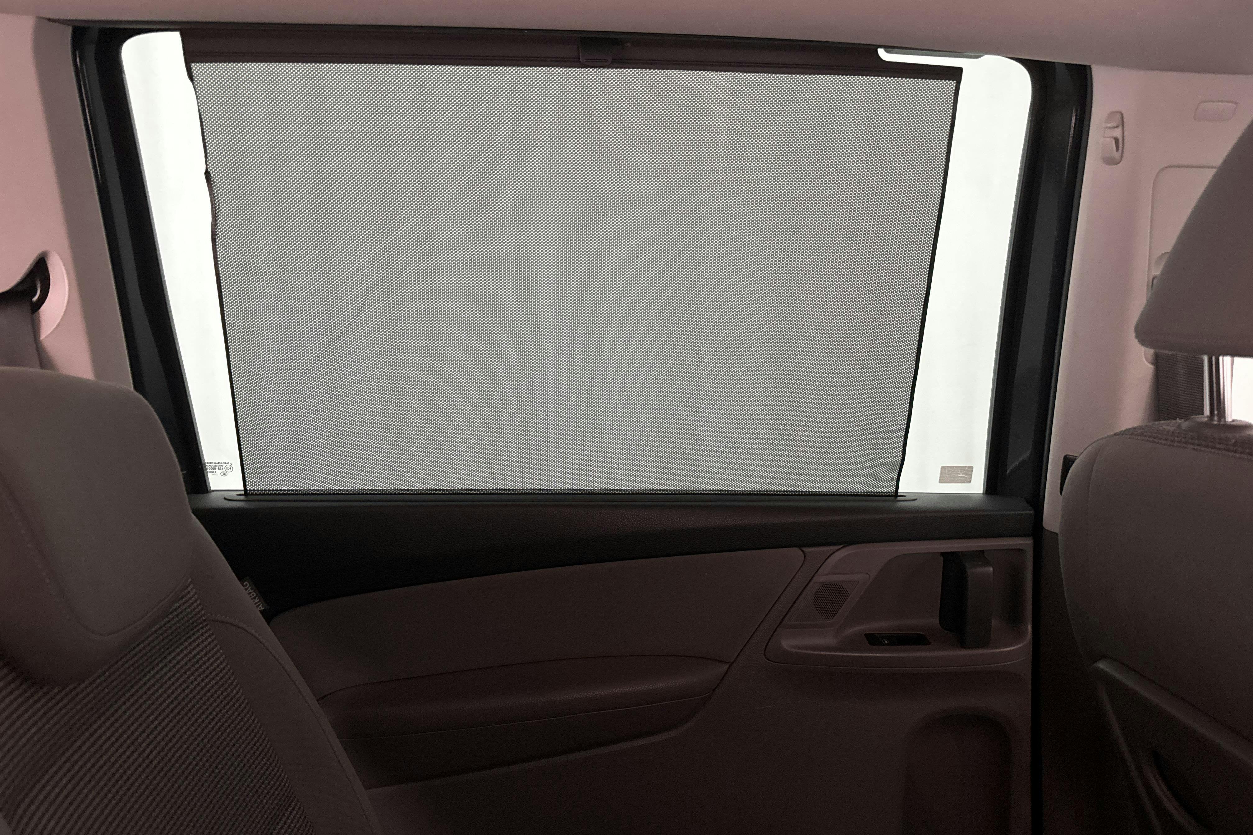 VW Sharan 2.0 TDI BlueMotion Technology 4motion (140hk) - 27 524 mil - Manuell - Light Grey - 2012