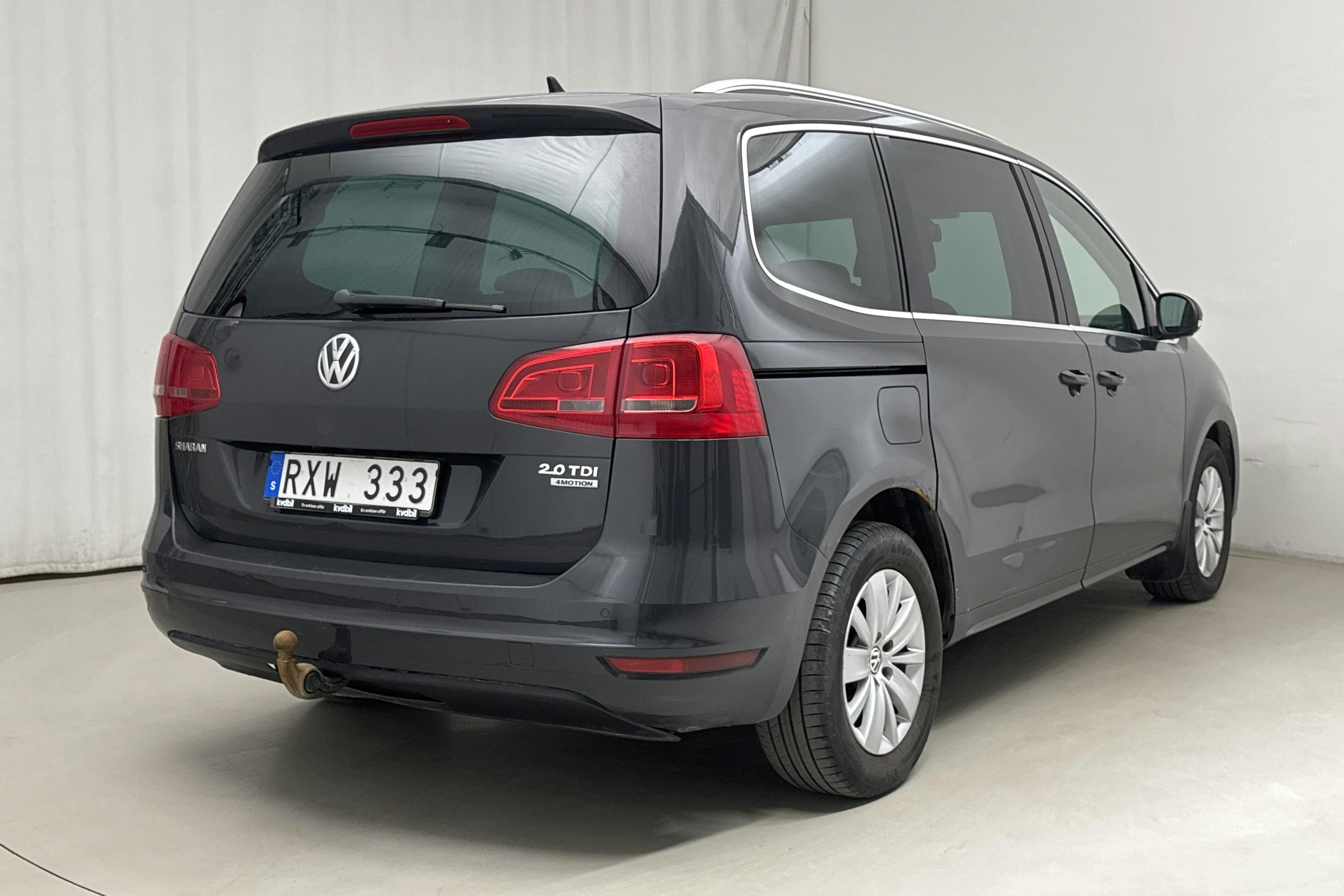 VW Sharan 2.0 TDI BlueMotion Technology 4motion (140hk) - 27 524 mil - Manuell - Light Grey - 2012
