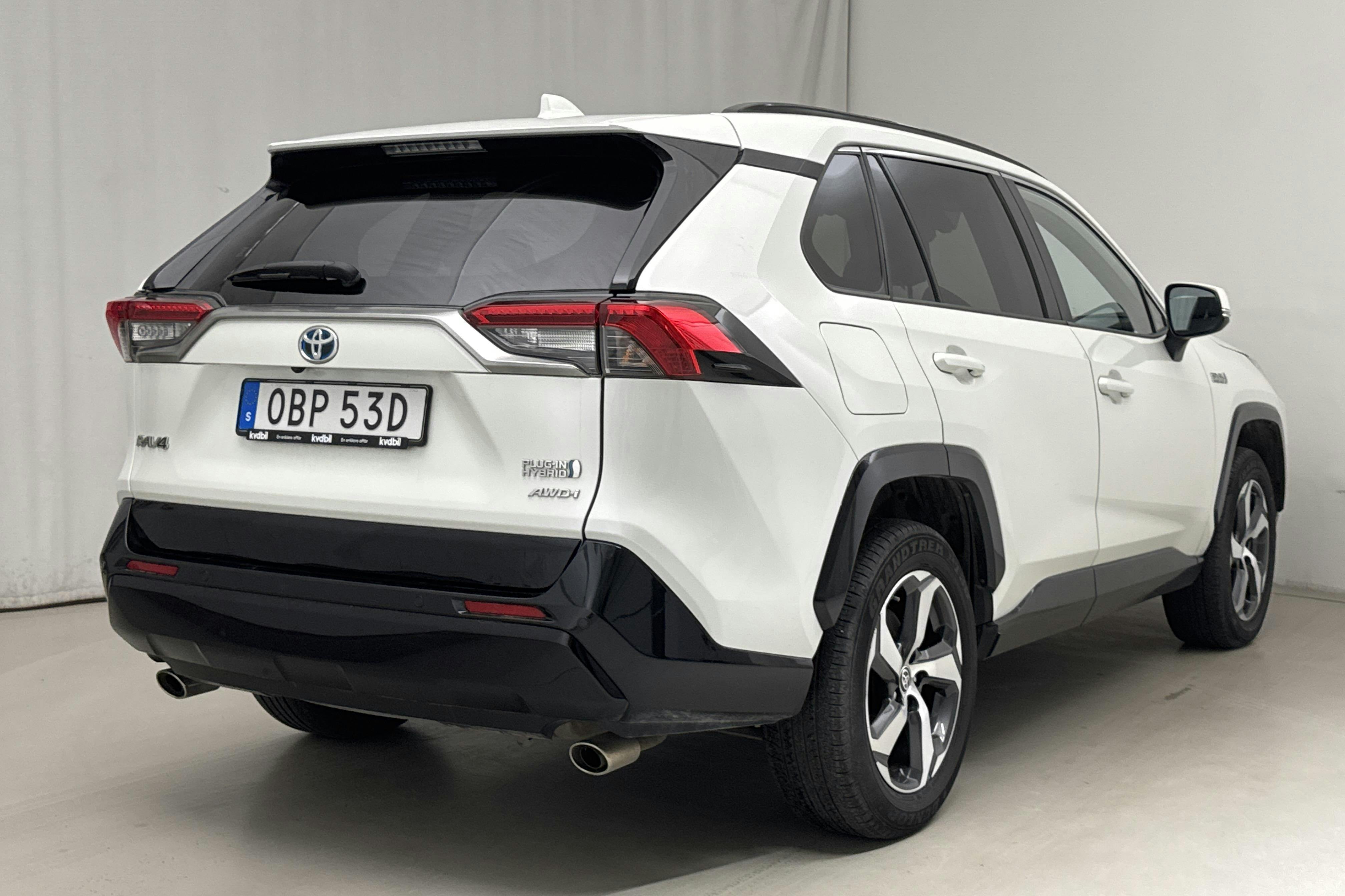 Toyota RAV4 2.5 Plug-in Hybrid AWD (306hk) - 9 303 mil - Automat - vit - 2021