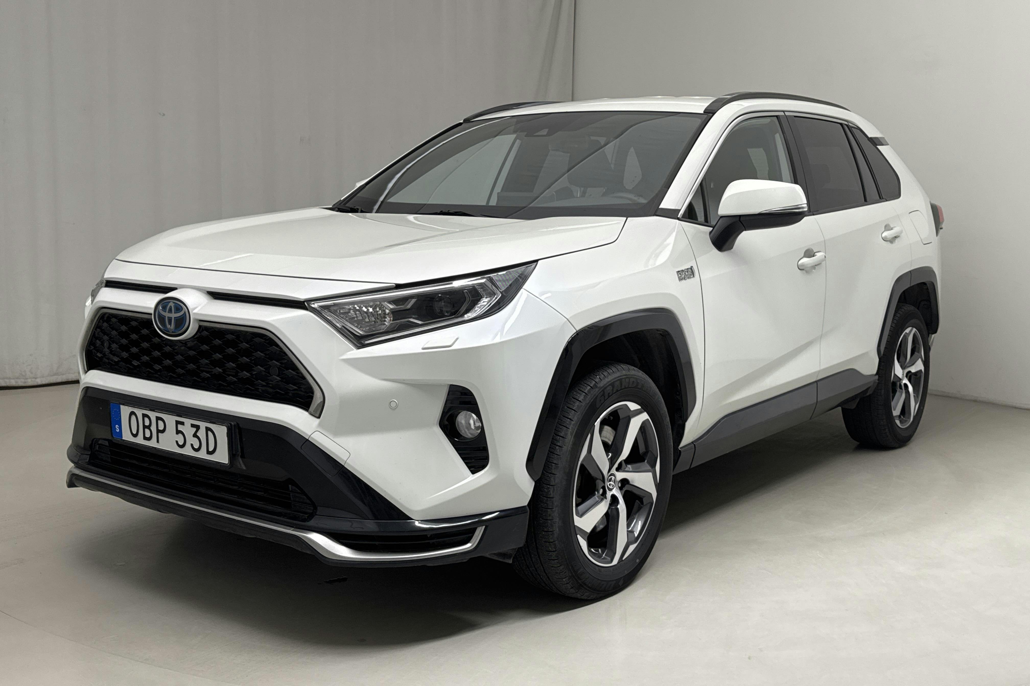 Toyota RAV4 2.5 Plug-in Hybrid AWD (306hk) - 9 303 mil - Automat - vit - 2021