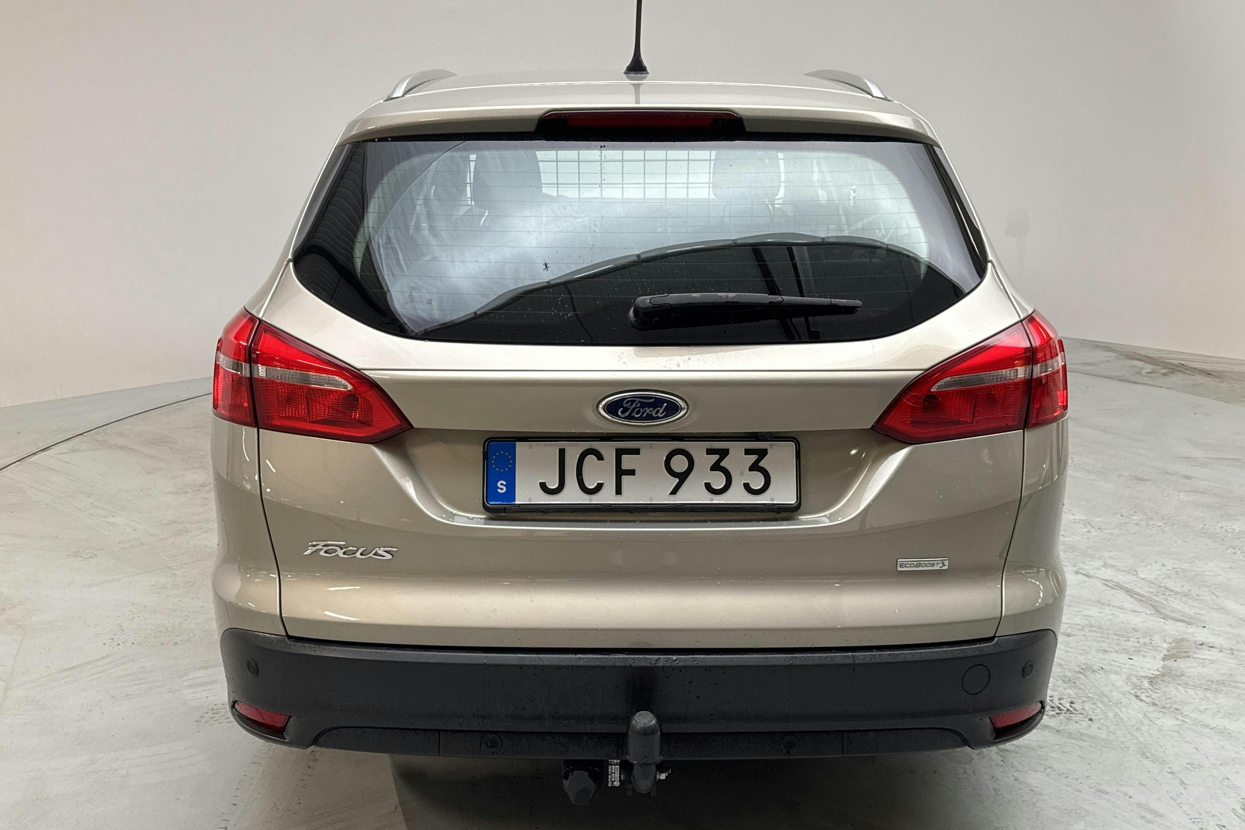 Ford Focus 1.0 EcoBoost Kombi (100hk) - 7 792 mil - Manuell - grå - 2016