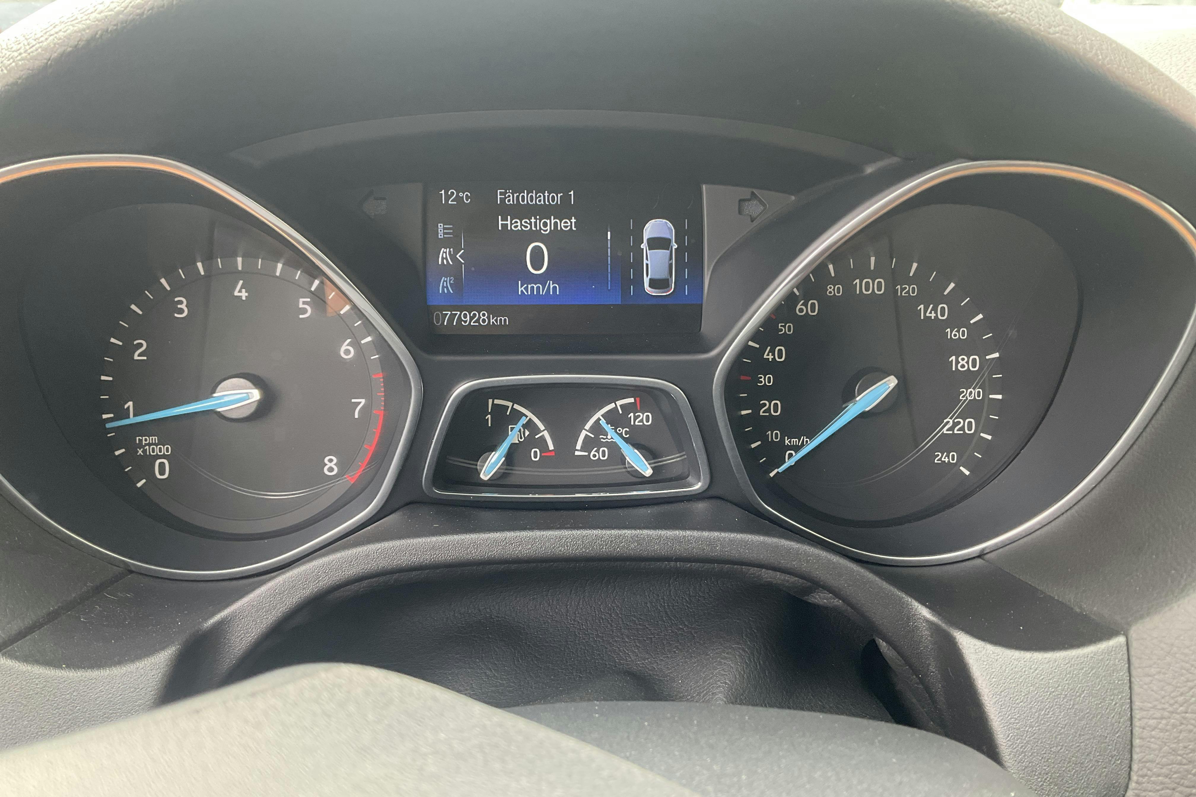 Ford Focus 1.0 EcoBoost Kombi (100hk) - 7 792 mil - Manuell - grå - 2016