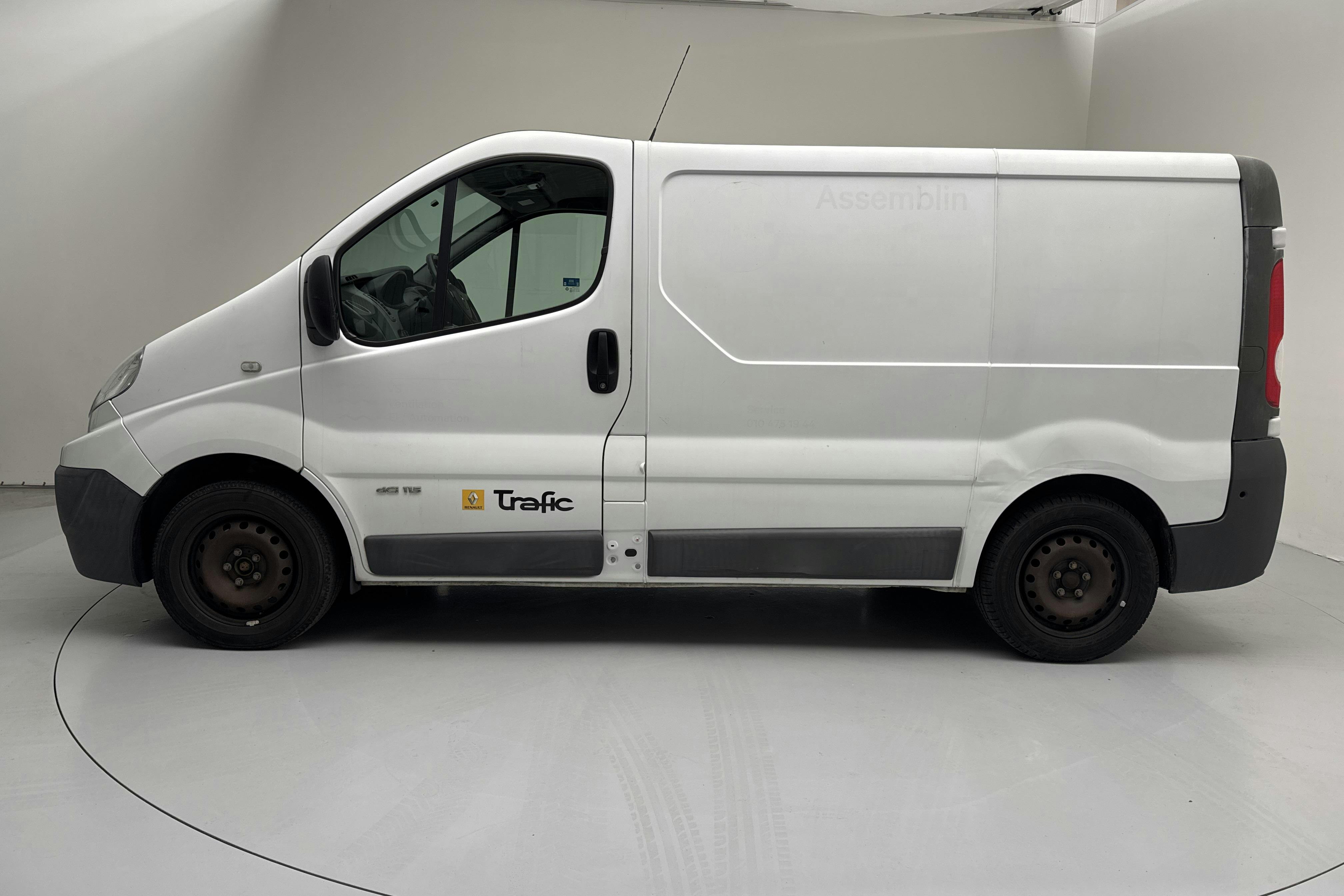 Renault Trafic 2.0 dCi Skåp (115hk) - 13 257 mil - Manuell - vit - 2011